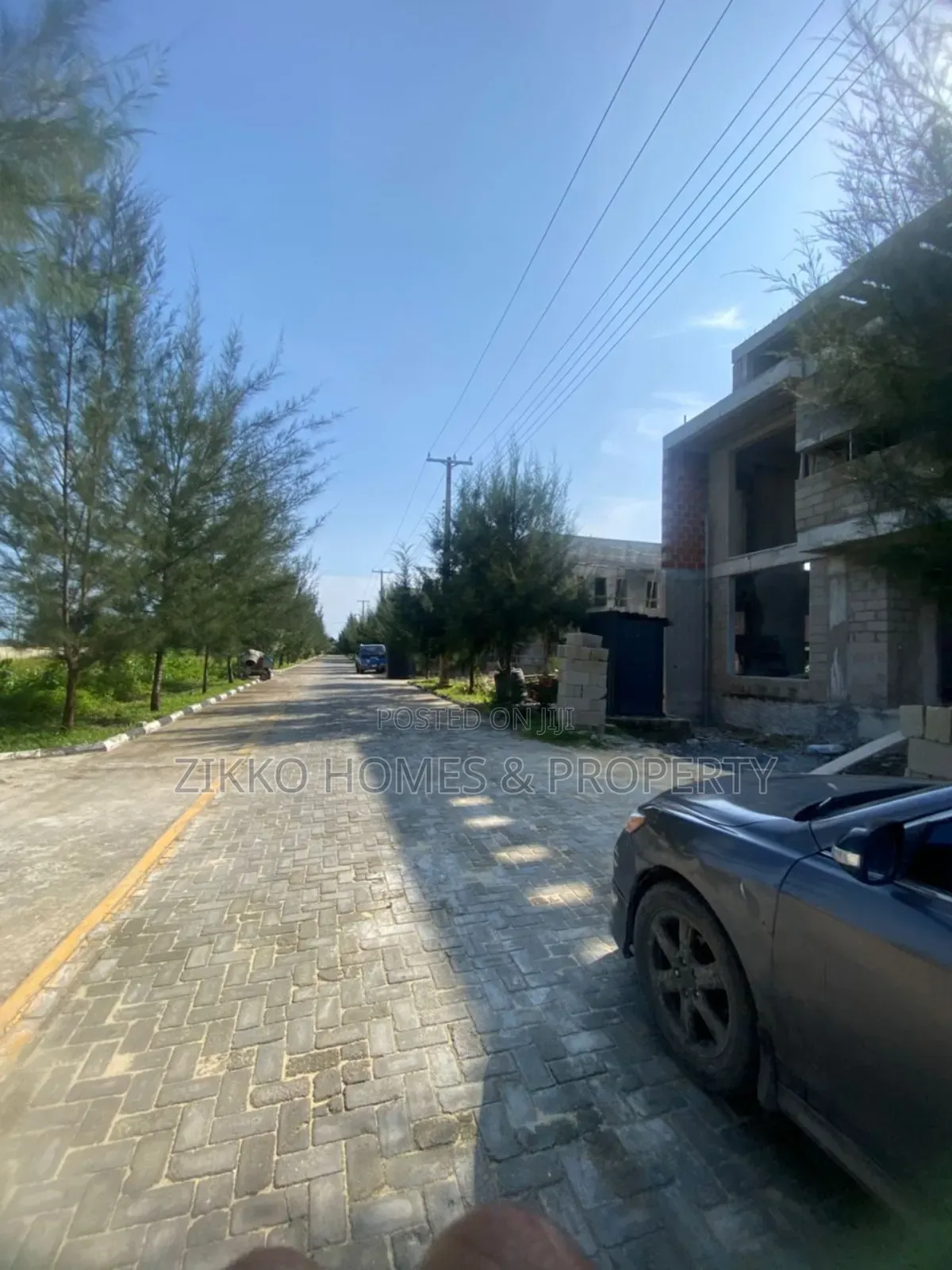 300sqm of Land for Sale in Ajah