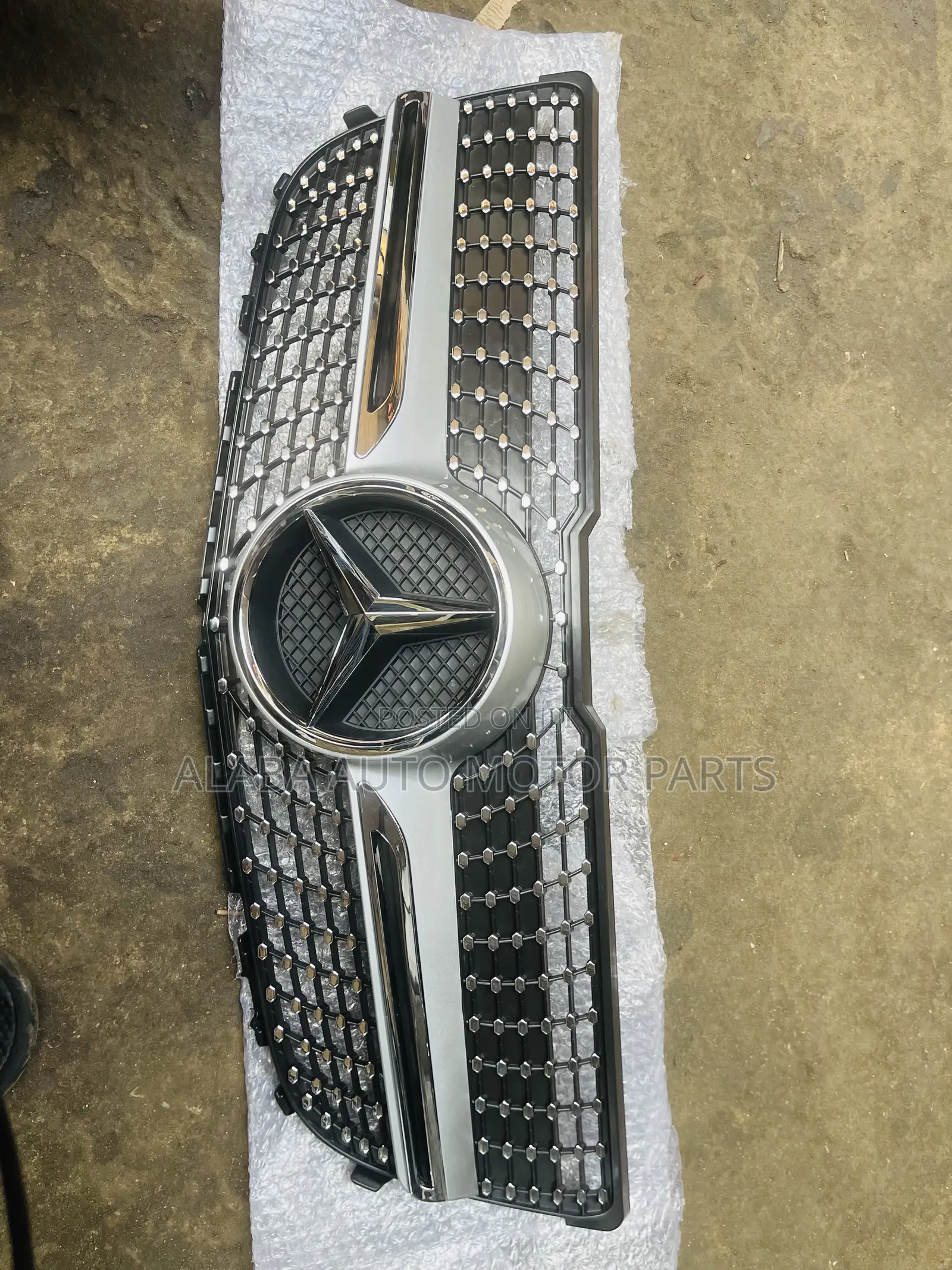 Mercedes Benz Diamond Front Grill Glk,Gle,Glc and 205 Diamond