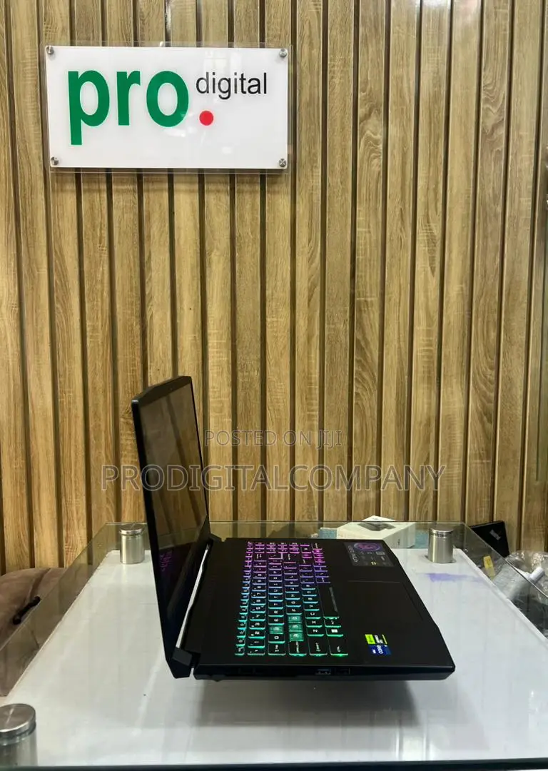 Laptop MSI Katana 15 16GB Intel Core i7 SSD 1T