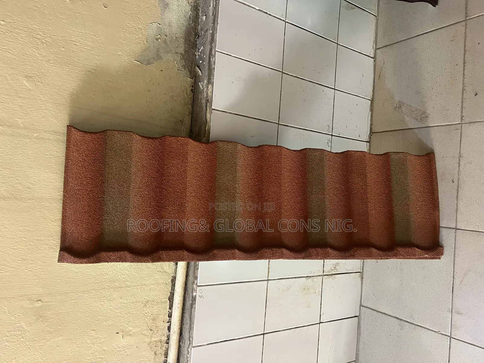 Quality Red Mix Black With Black Orange With Gold Line Roofing Tiles