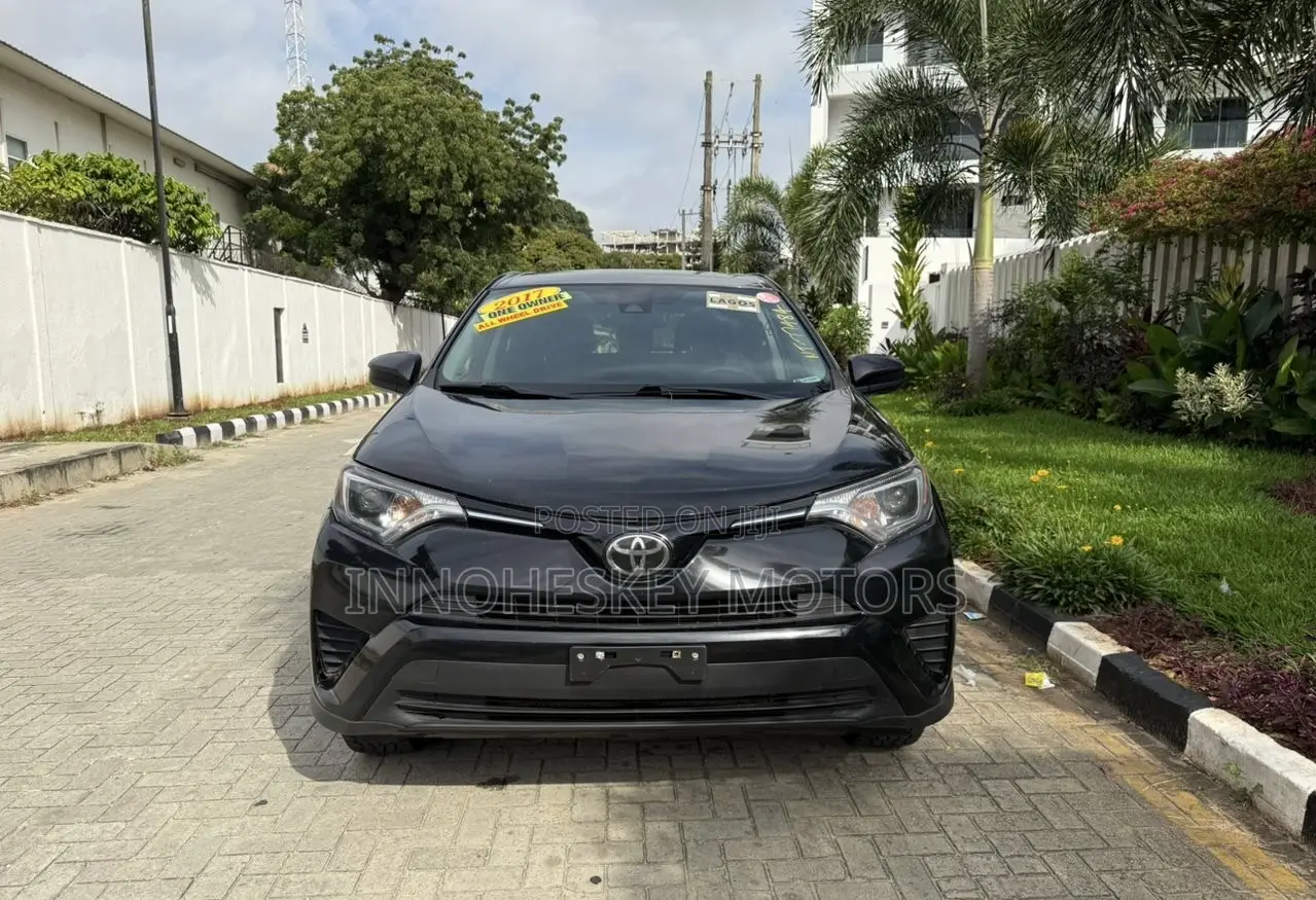 Toyota RAV4 LE AWD (2.5L 4cyl 6A) 2017 Black