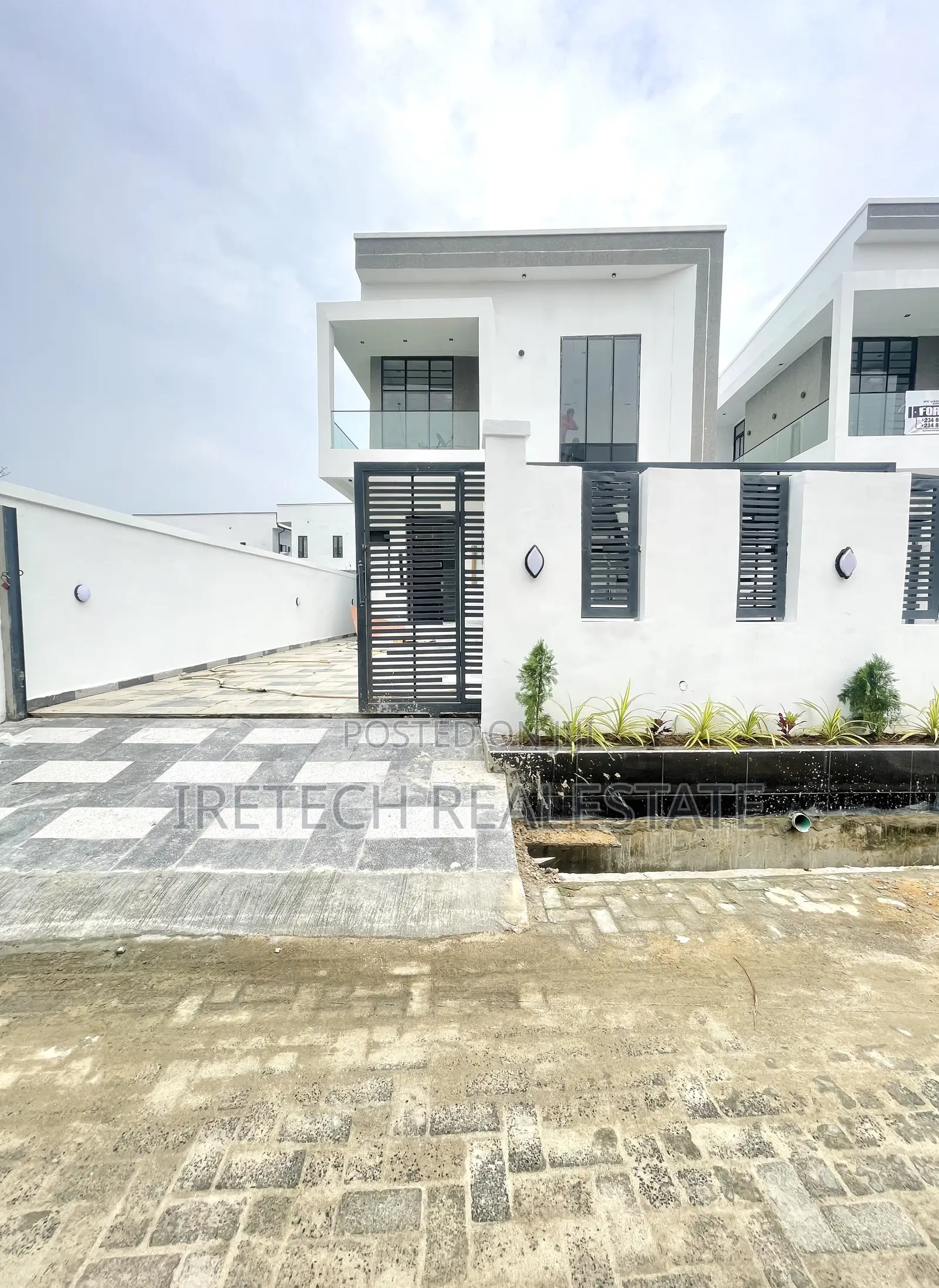 4bdrm Duplex in Off Ajah Bridge In A for sale
