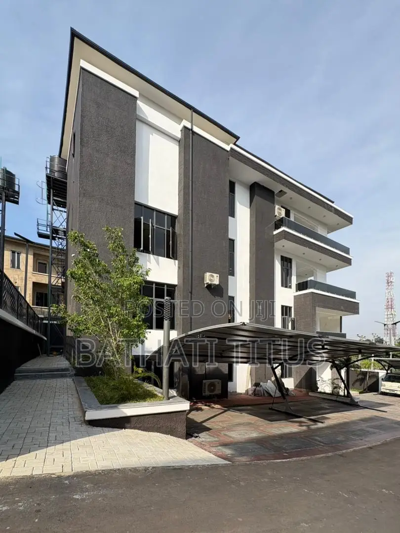 6bdrm Duplex in Life Camp for sale