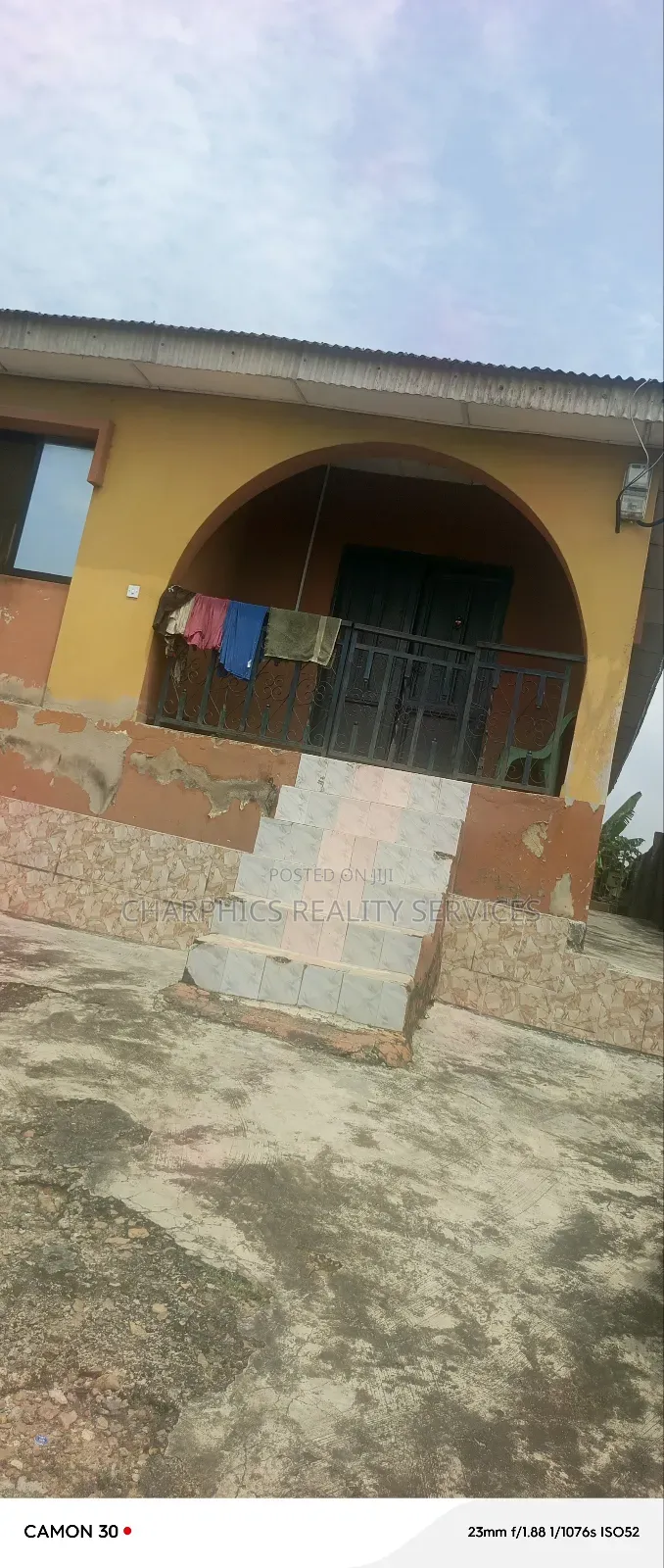 5bdrm Bungalow in Agric for sale