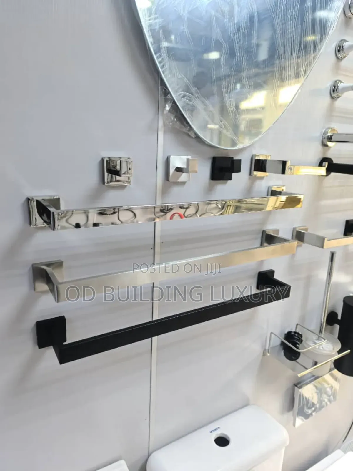 3 Set of Bathroom Accessories in Chrome, Black and Antirust