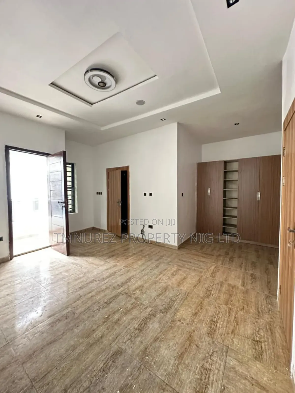 4bdrm Duplex in Orchild Estate, Chevron for sale
