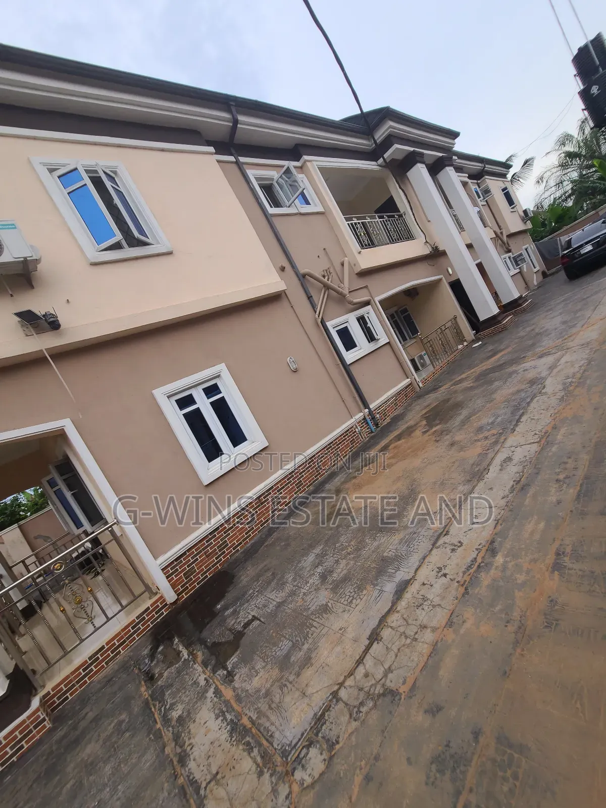 2bdrm Block of Flats in Okhuoromi Off, Benin City for rent