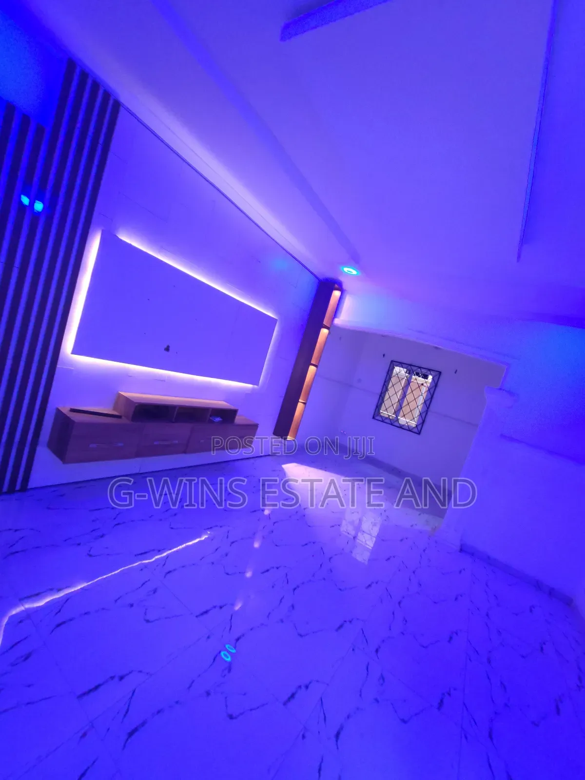 2bdrm Block of Flats in Okhuoromi Off, Benin City for rent
