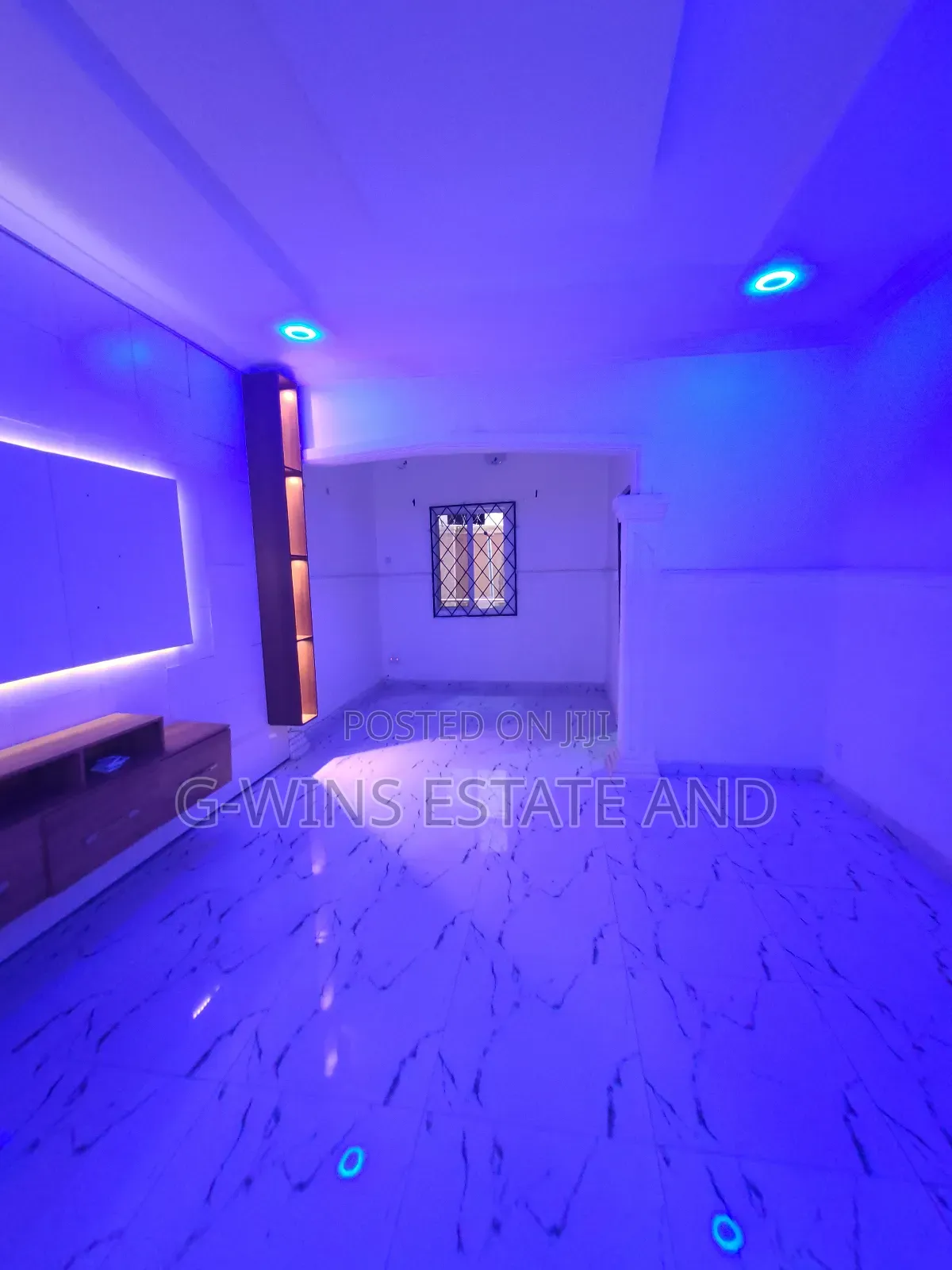 2bdrm Block of Flats in Okhuoromi Off, Benin City for rent