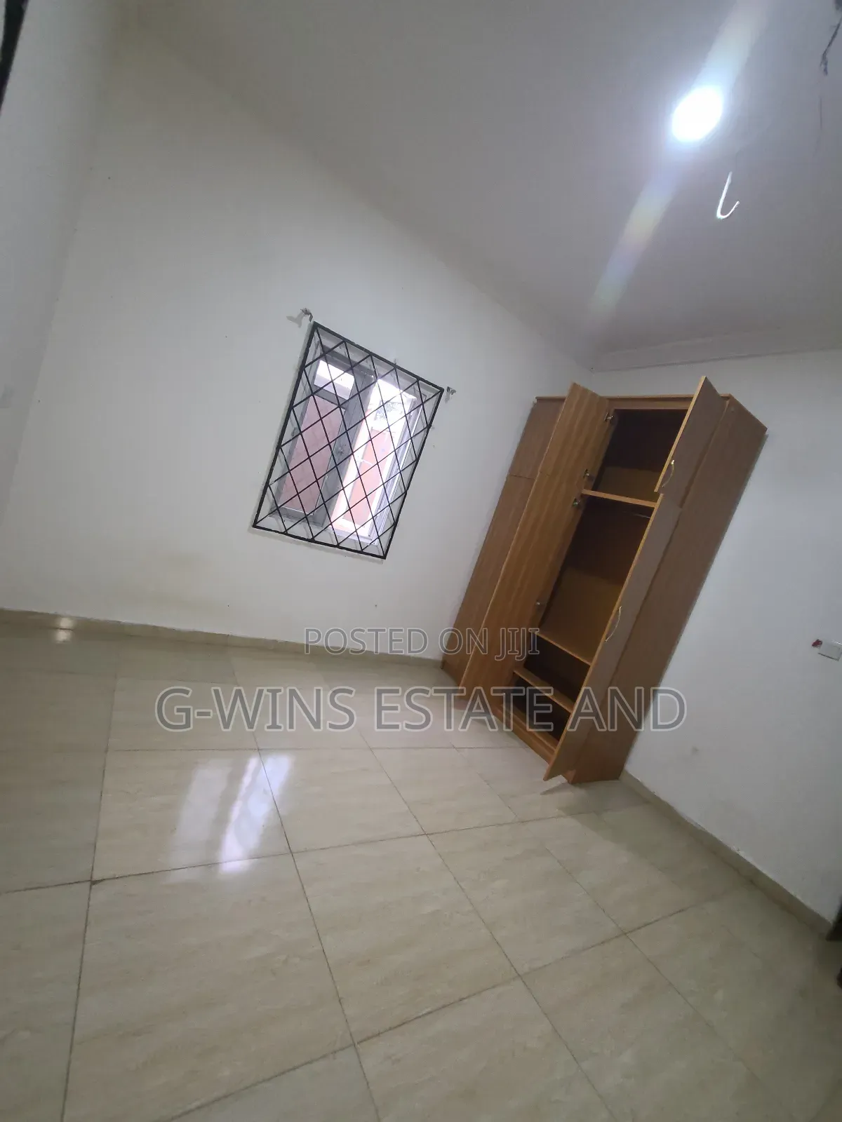 2bdrm Block of Flats in Okhuoromi Off, Benin City for rent