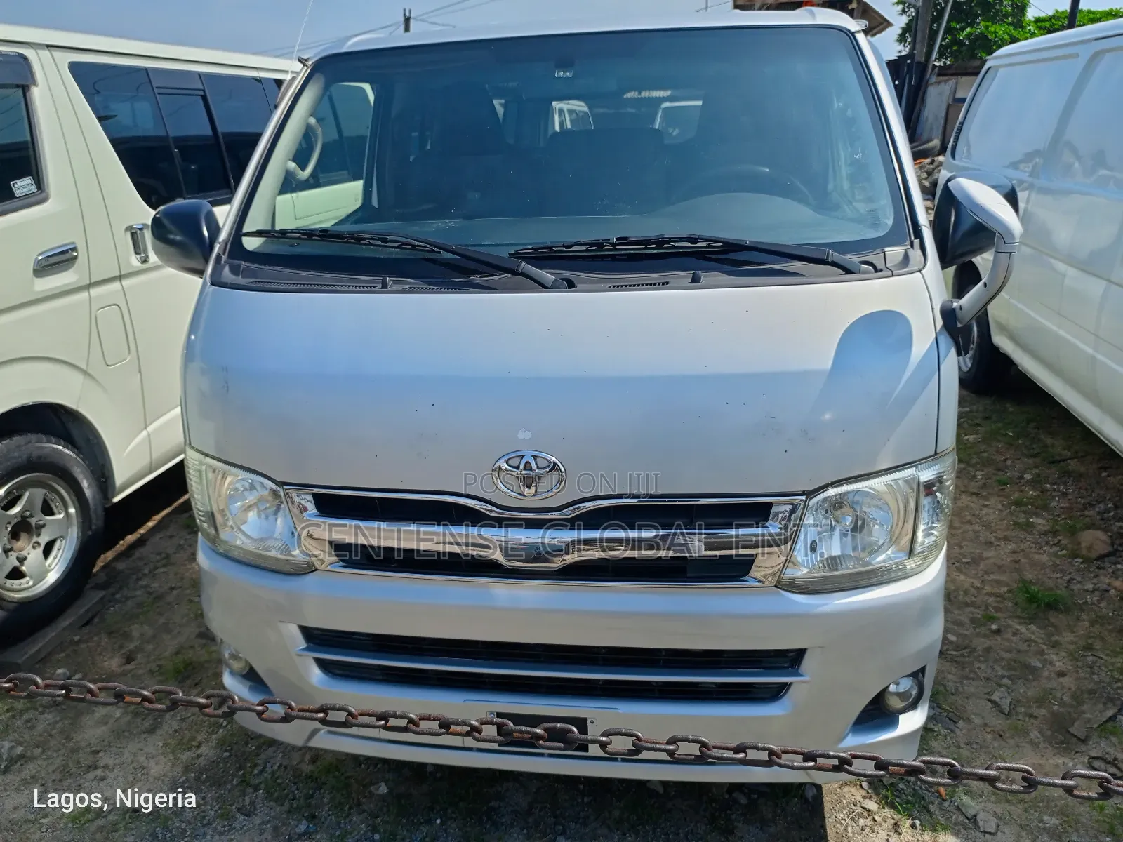Toyota HiAce 2011 Silver