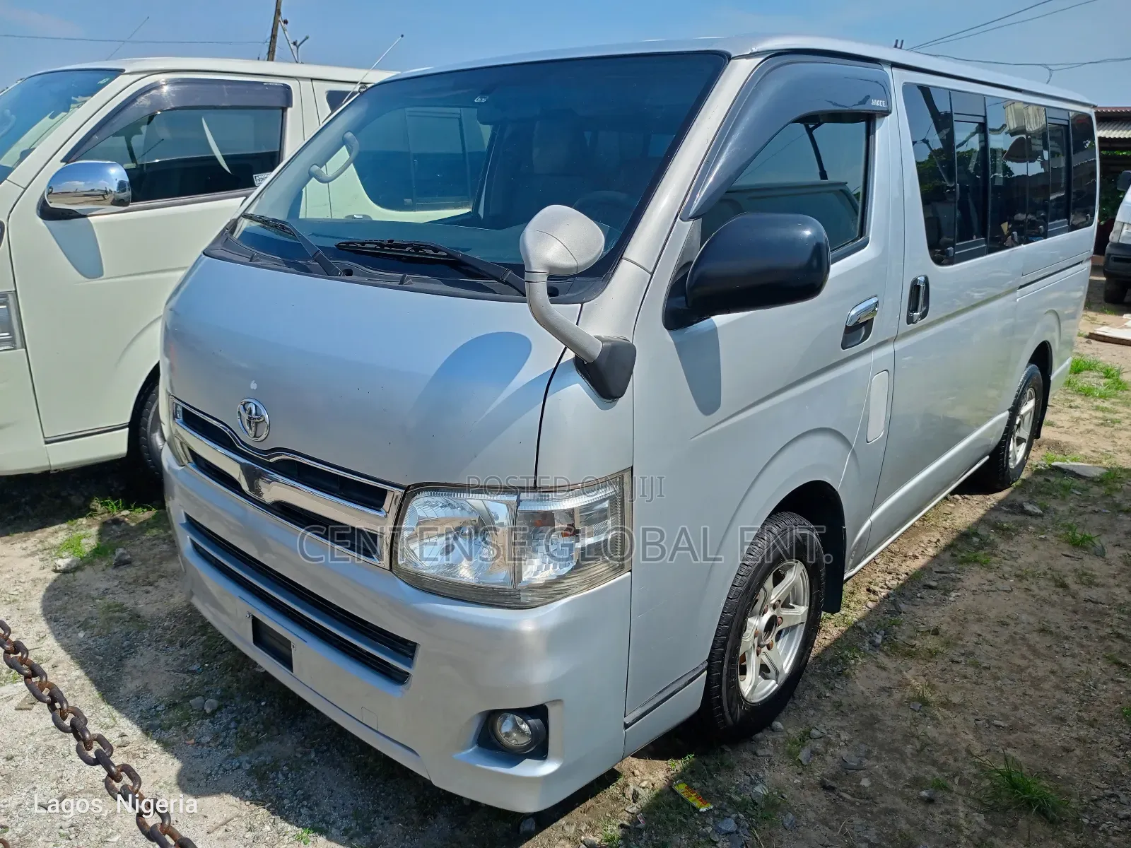 Toyota HiAce 2011 Silver