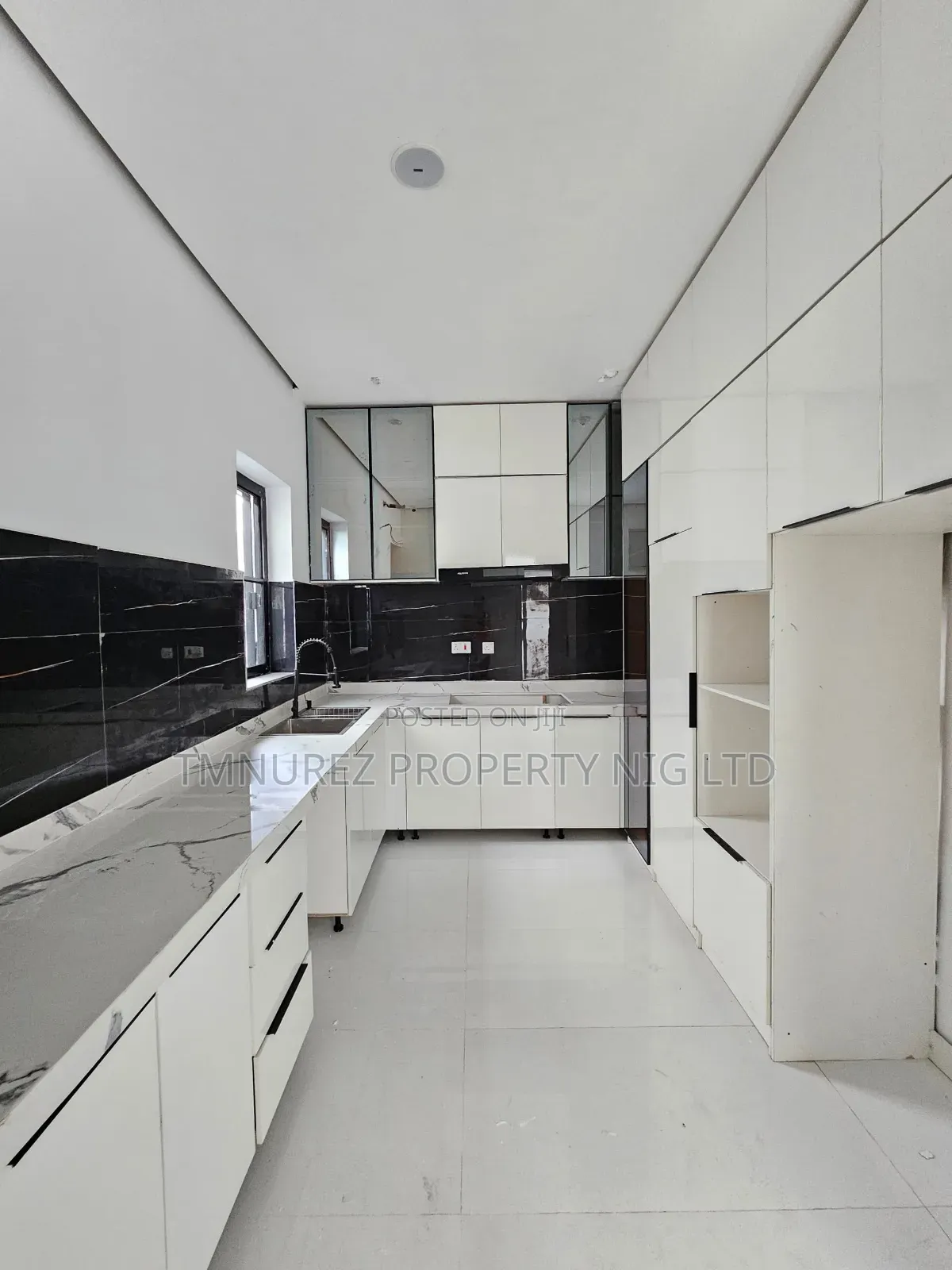 4bdrm Duplex in Ikate for sale