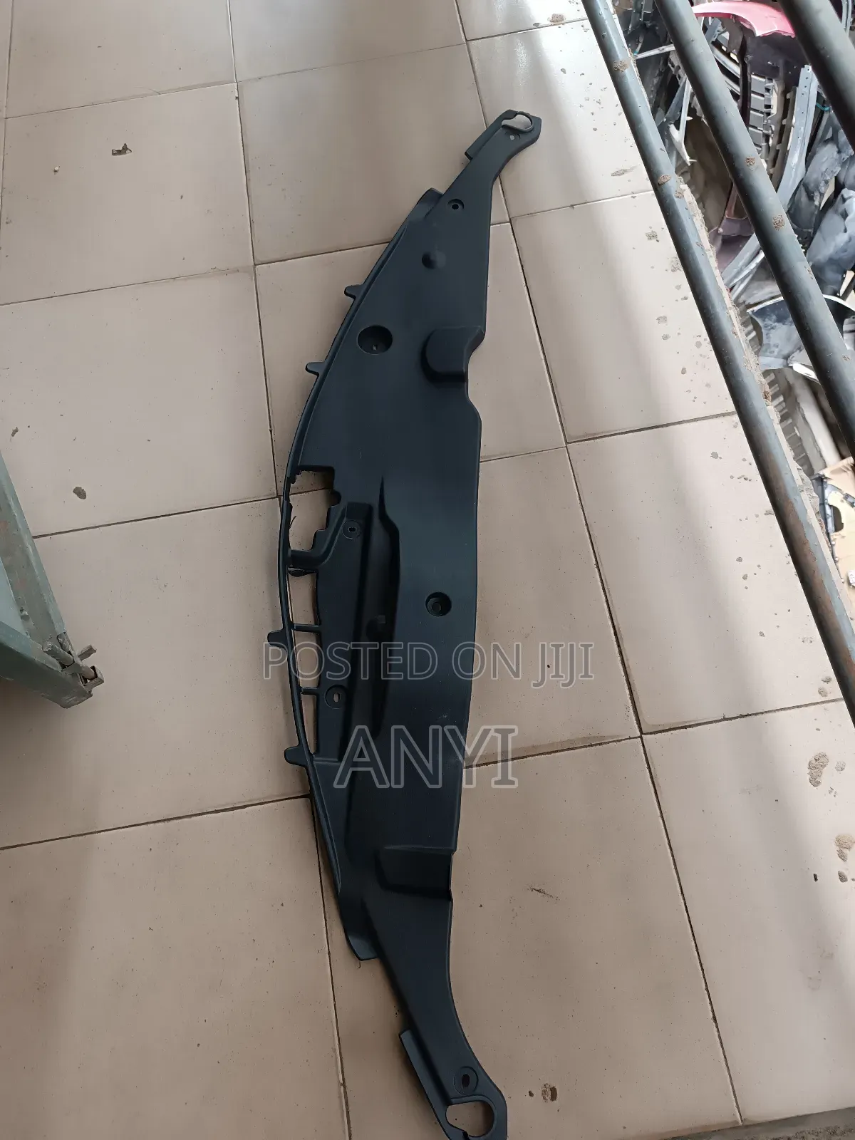 Radiator Plastic 2.7 Camry