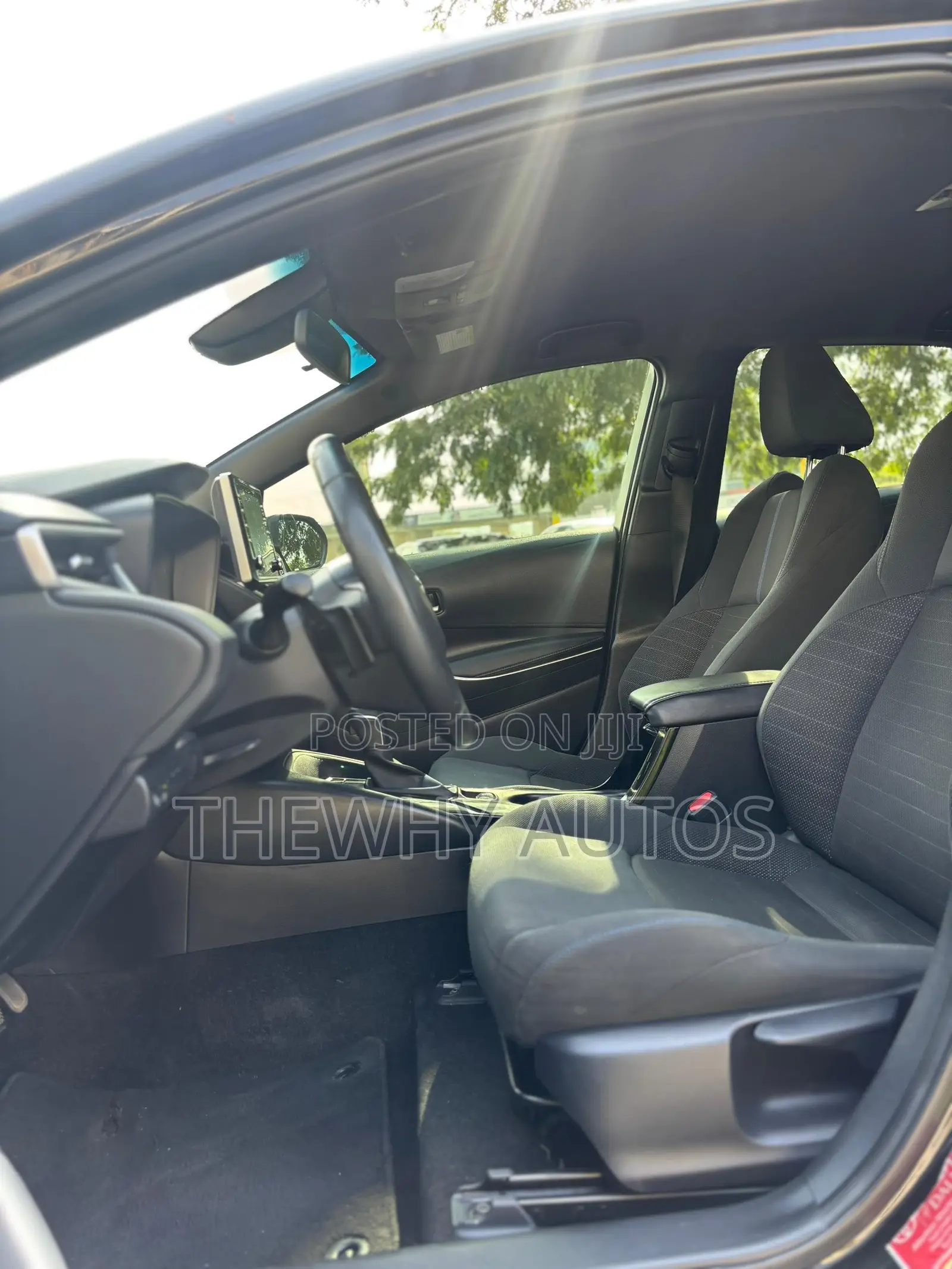 Toyota Corolla SE (1.8L 4cyl 2A) 2019 Black