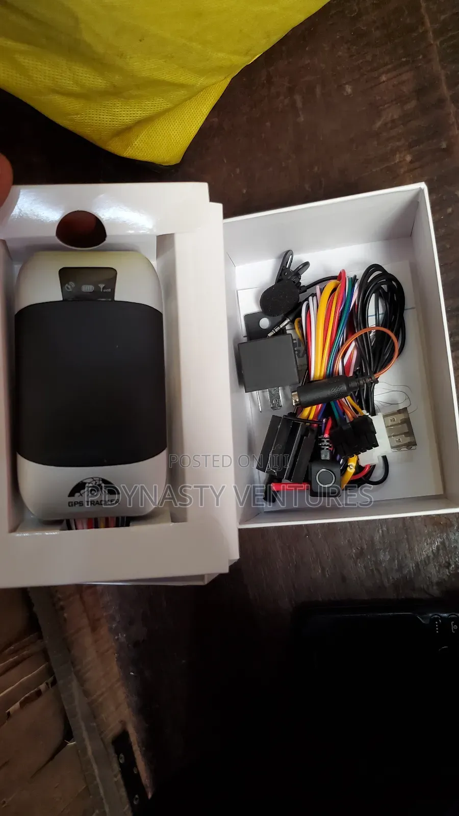 GSM/GPRS/GPS Tracker