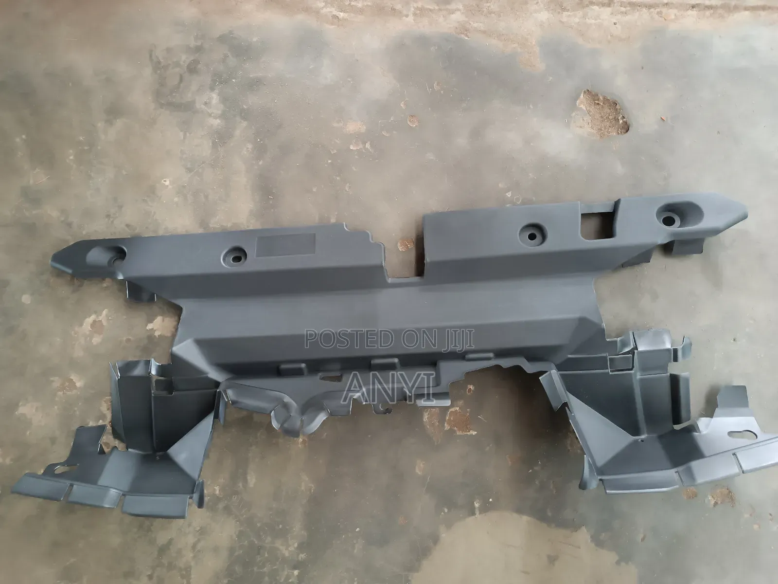 Rav4 2014/2016 Radiator Plastic