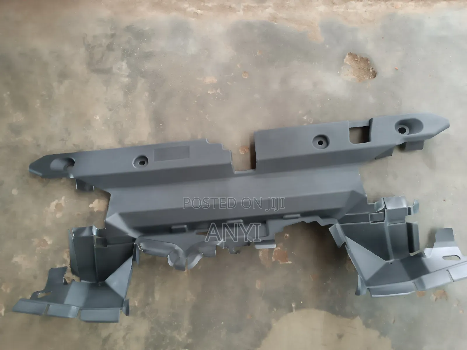 Rav4 2014/2016 Radiator Plastic