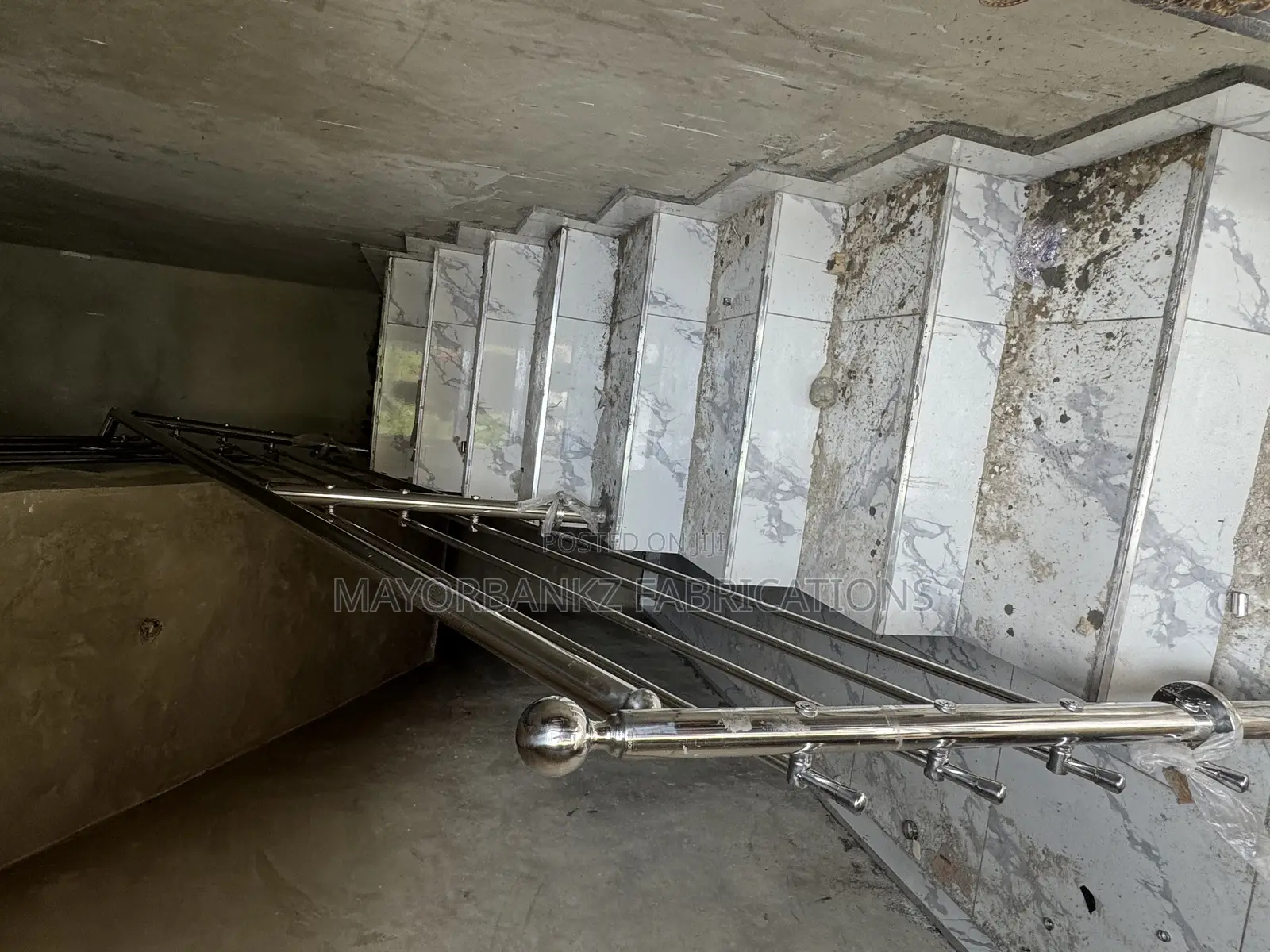 Silver Stainless Handrails With Horizontal Bracing