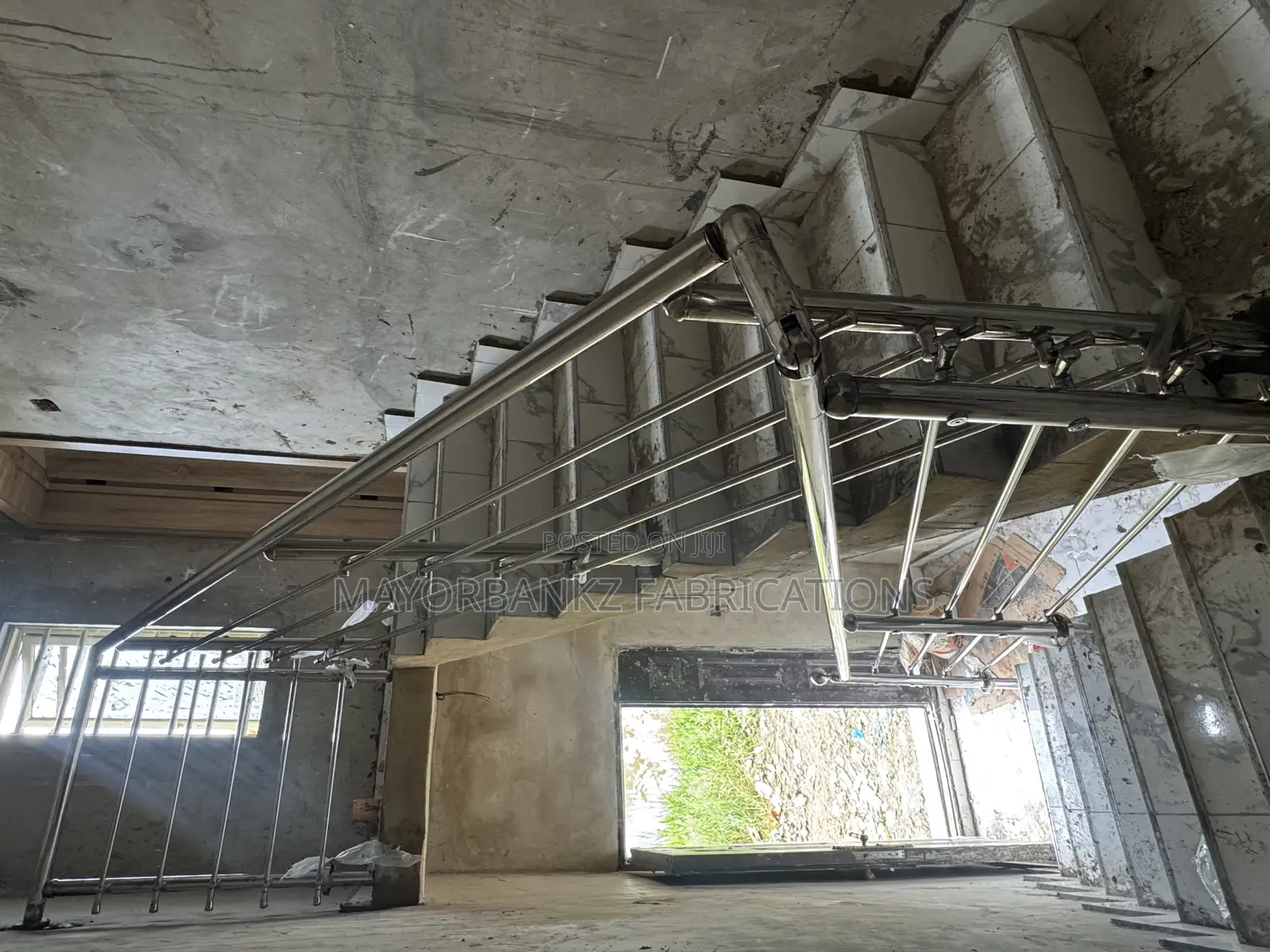 Silver Stainless Handrails With Horizontal Bracing
