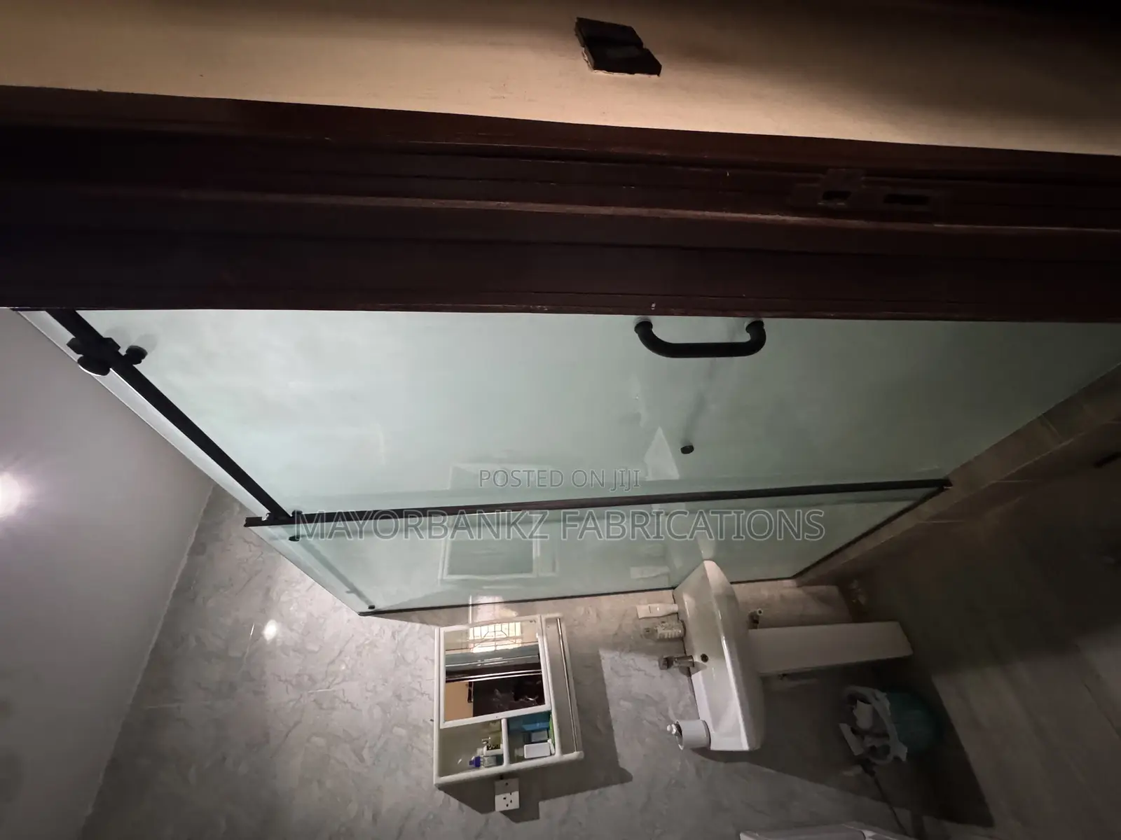 Frosted Sliding Shower Cubicle