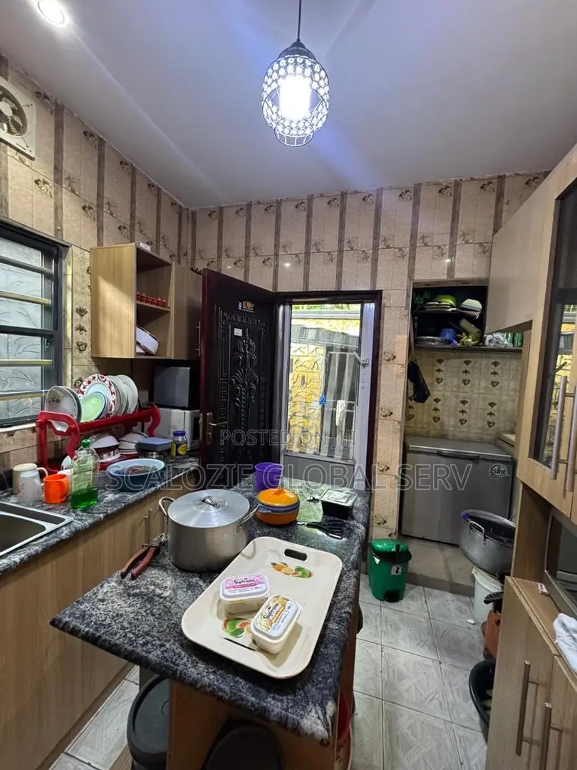 3bdrm Bungalow in Port-Harcourt for sale