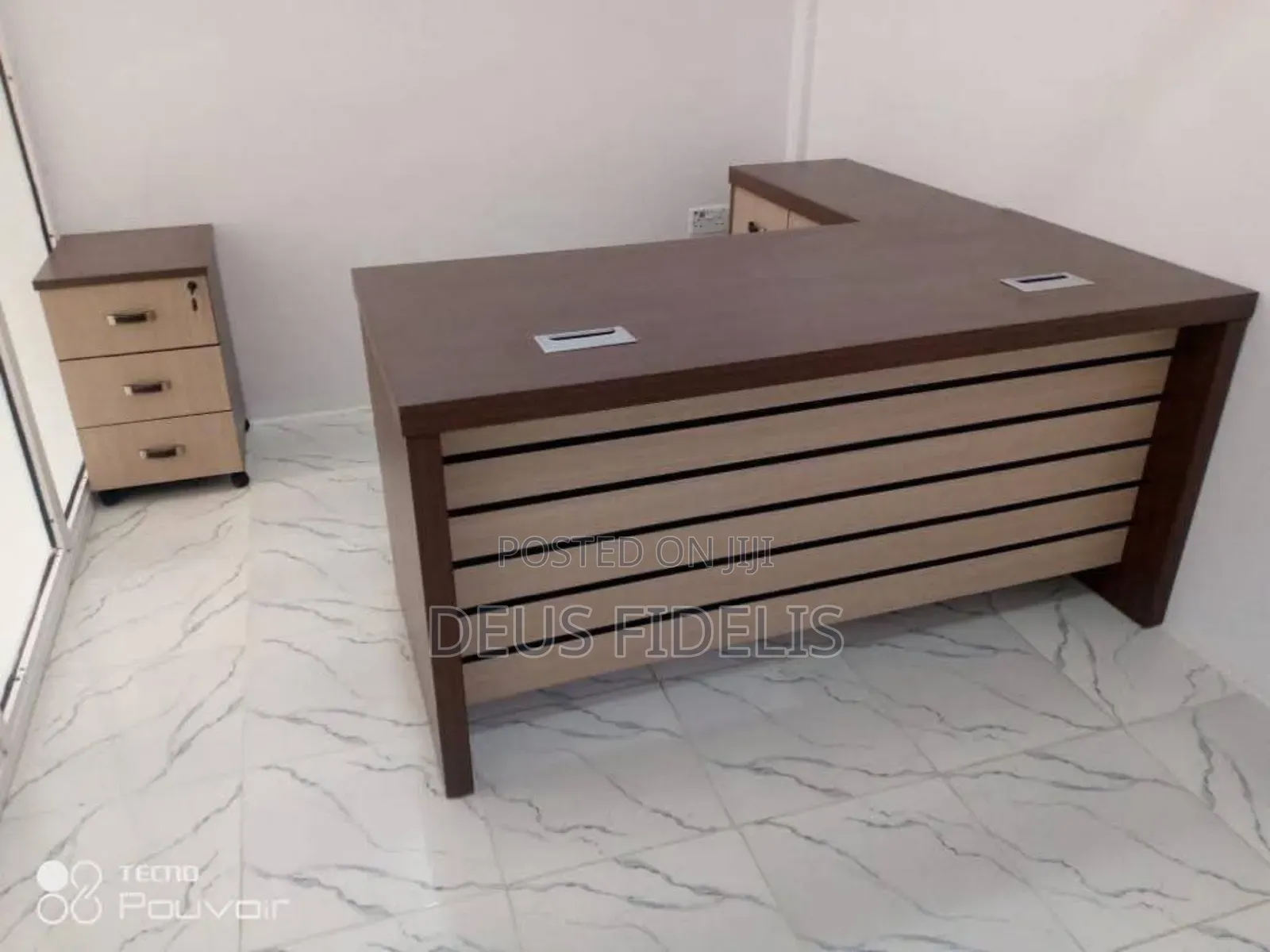 1.6m Office Table With Mobile Drawer and Extension