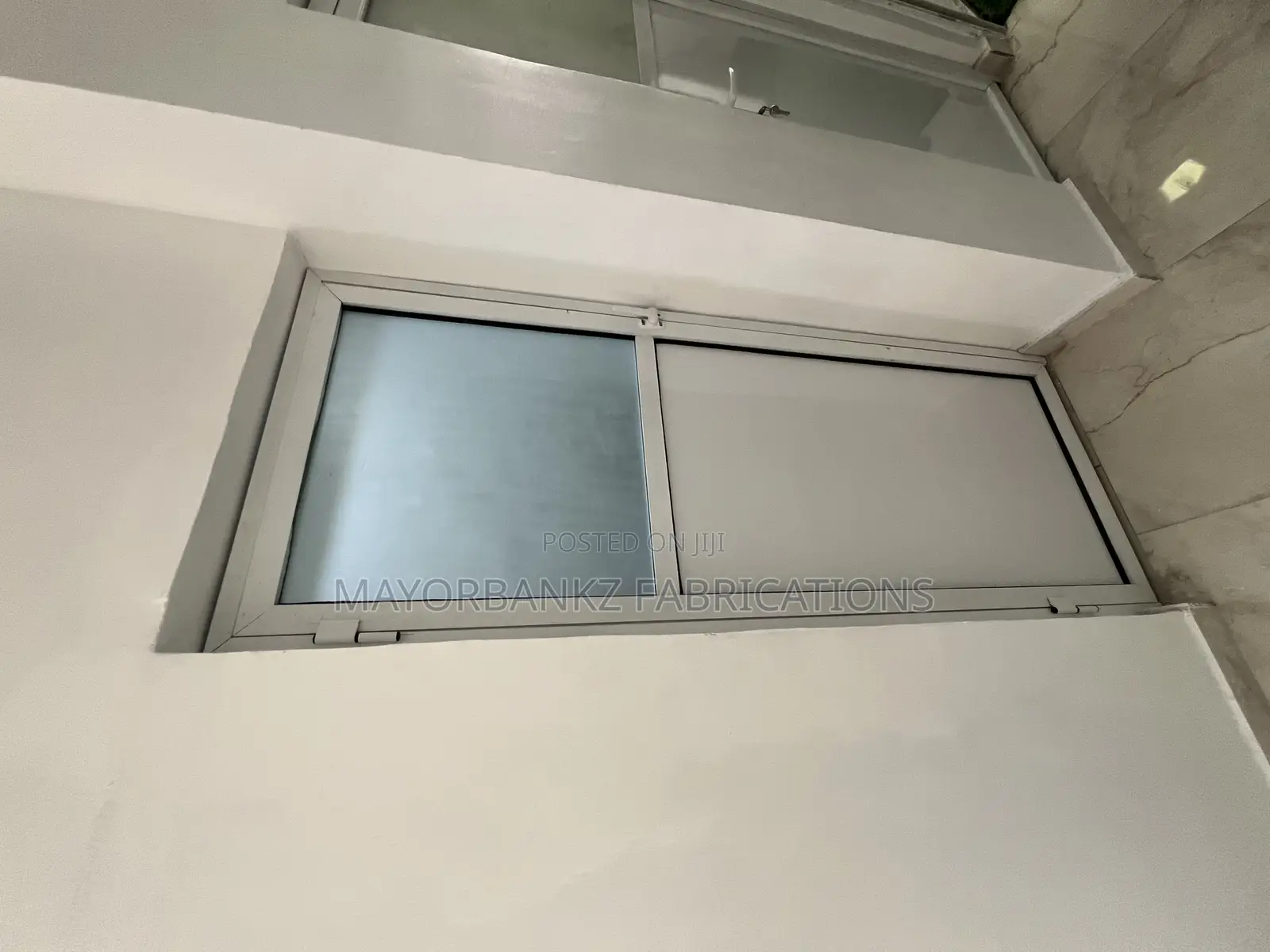 White Profile Aluminium Toilet Door