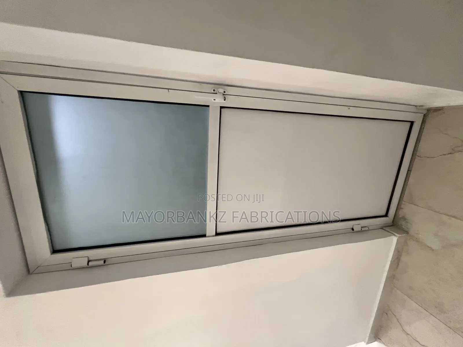 White Profile Aluminium Toilet Door