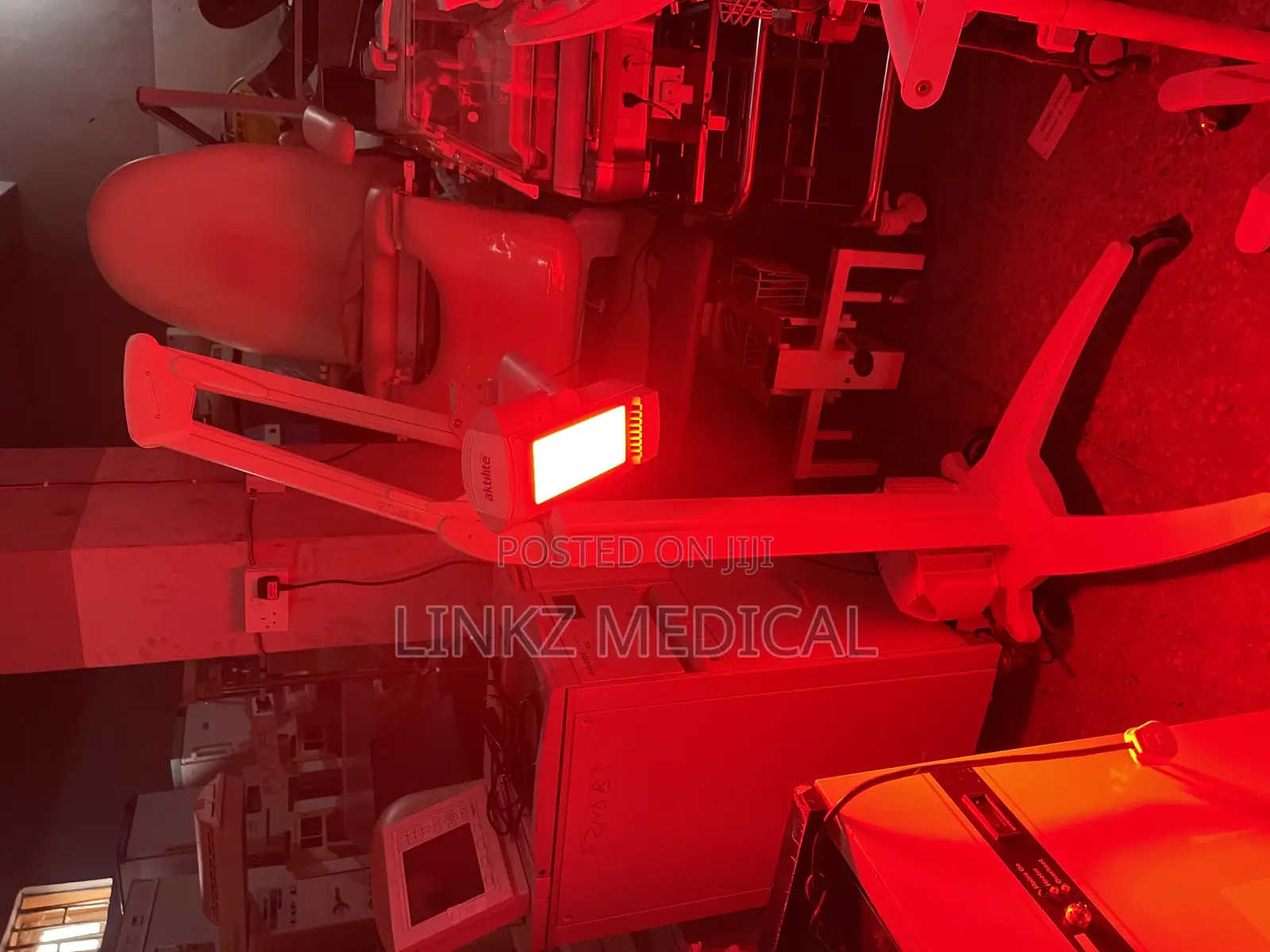 Akalite Red Therapy Light