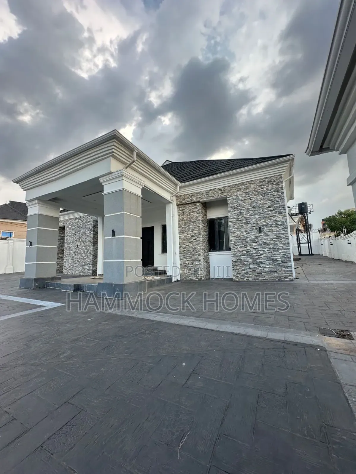 4bdrm Bungalow in Ifesowapo Estate,, Akobo for sale