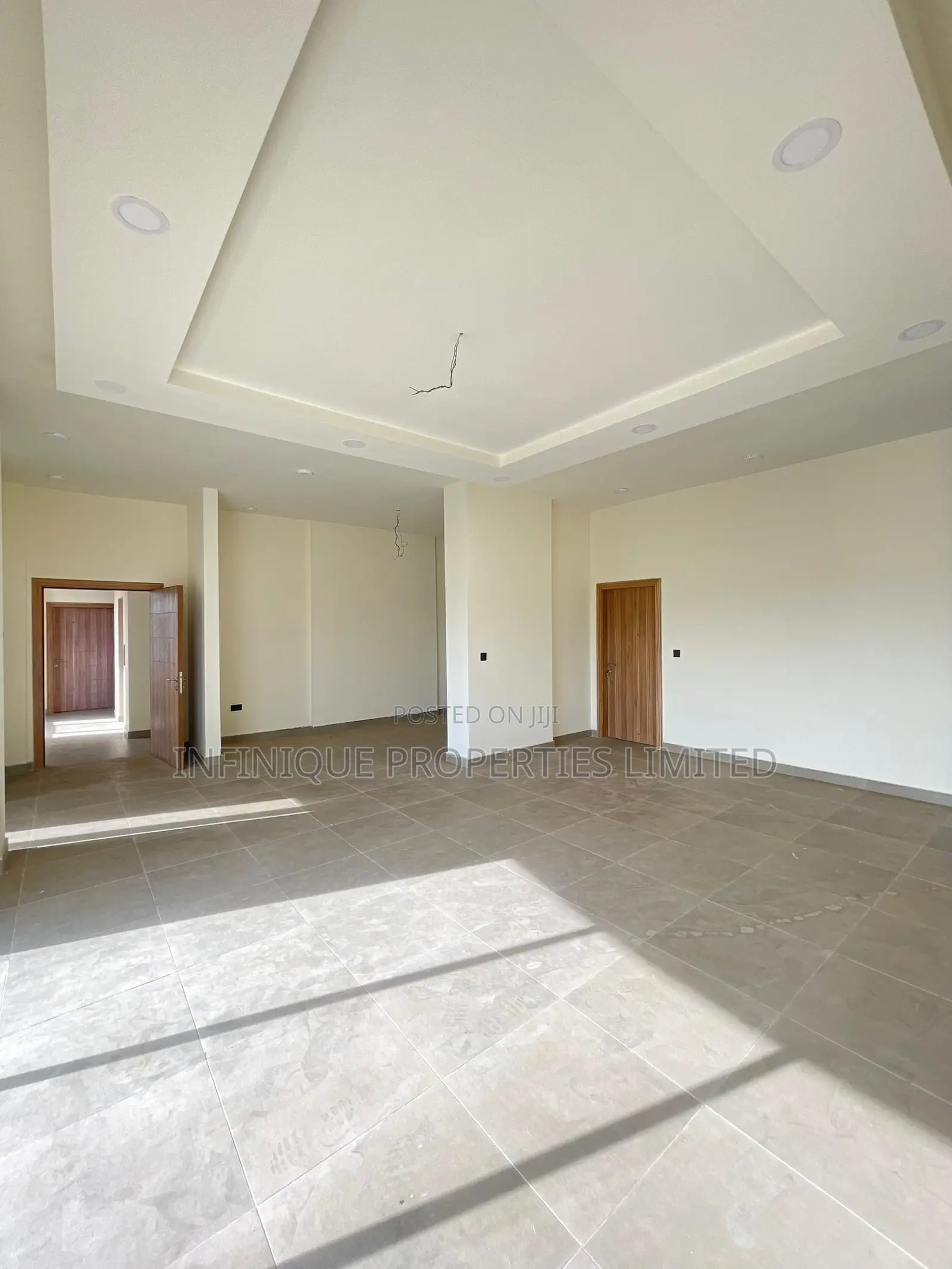 3bdrm Apartment in Victoria Island for rent
