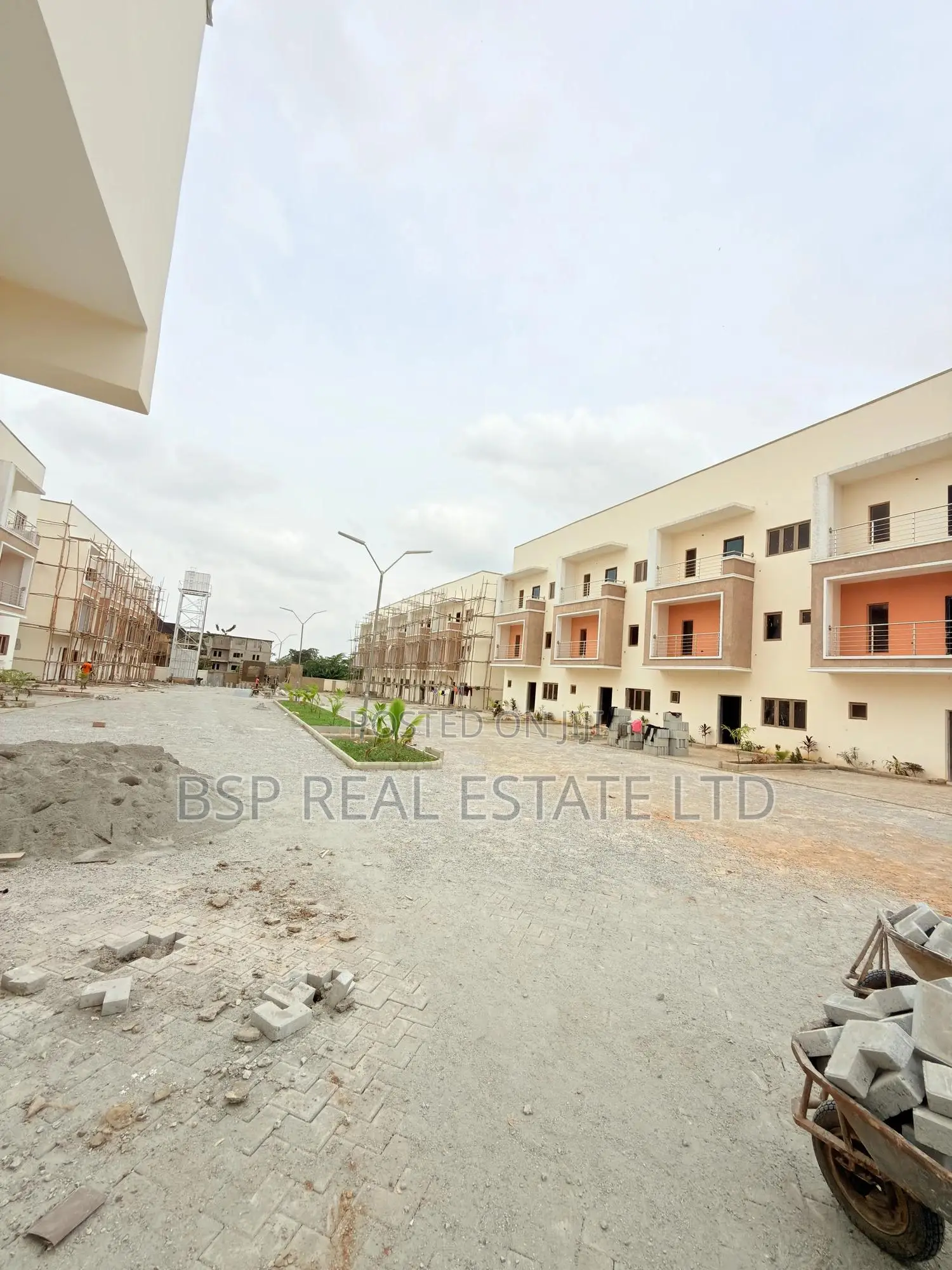 4bdrm Townhouse/Terrace in Katampe (Main) for sale