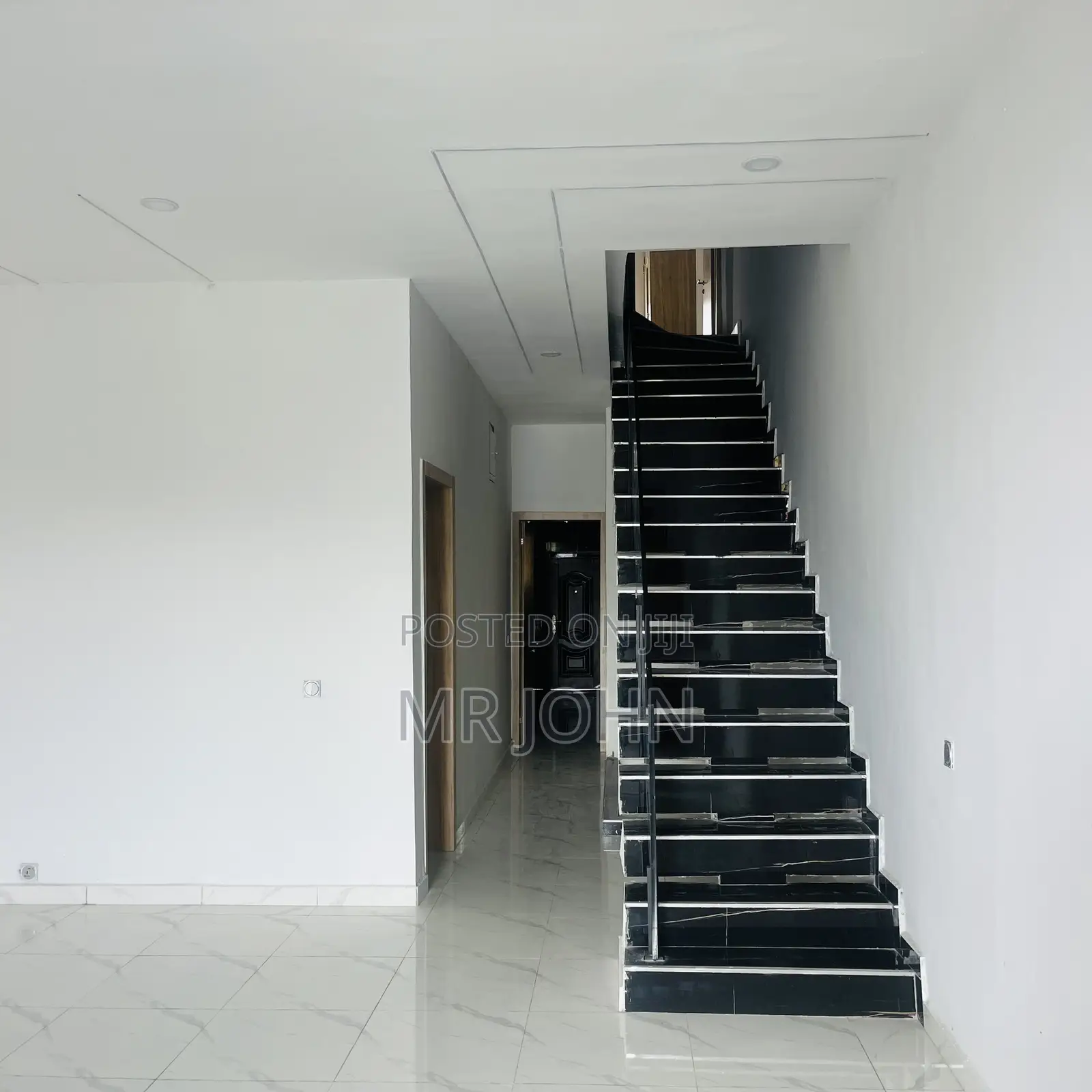 4bdrm House in Ikota, Lekki for rent