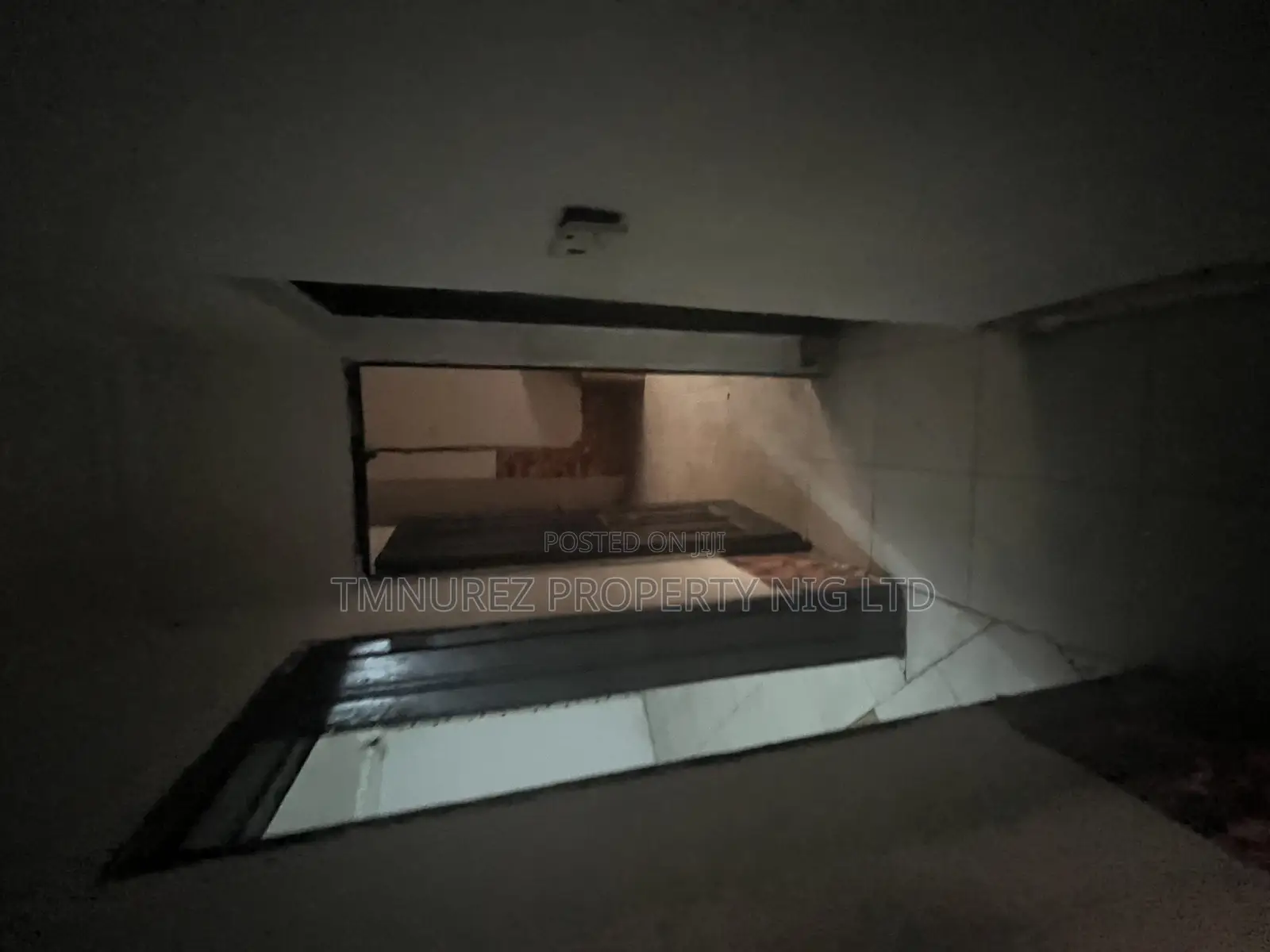 3 Bedroom Apartments to Let for for Office Purposes
