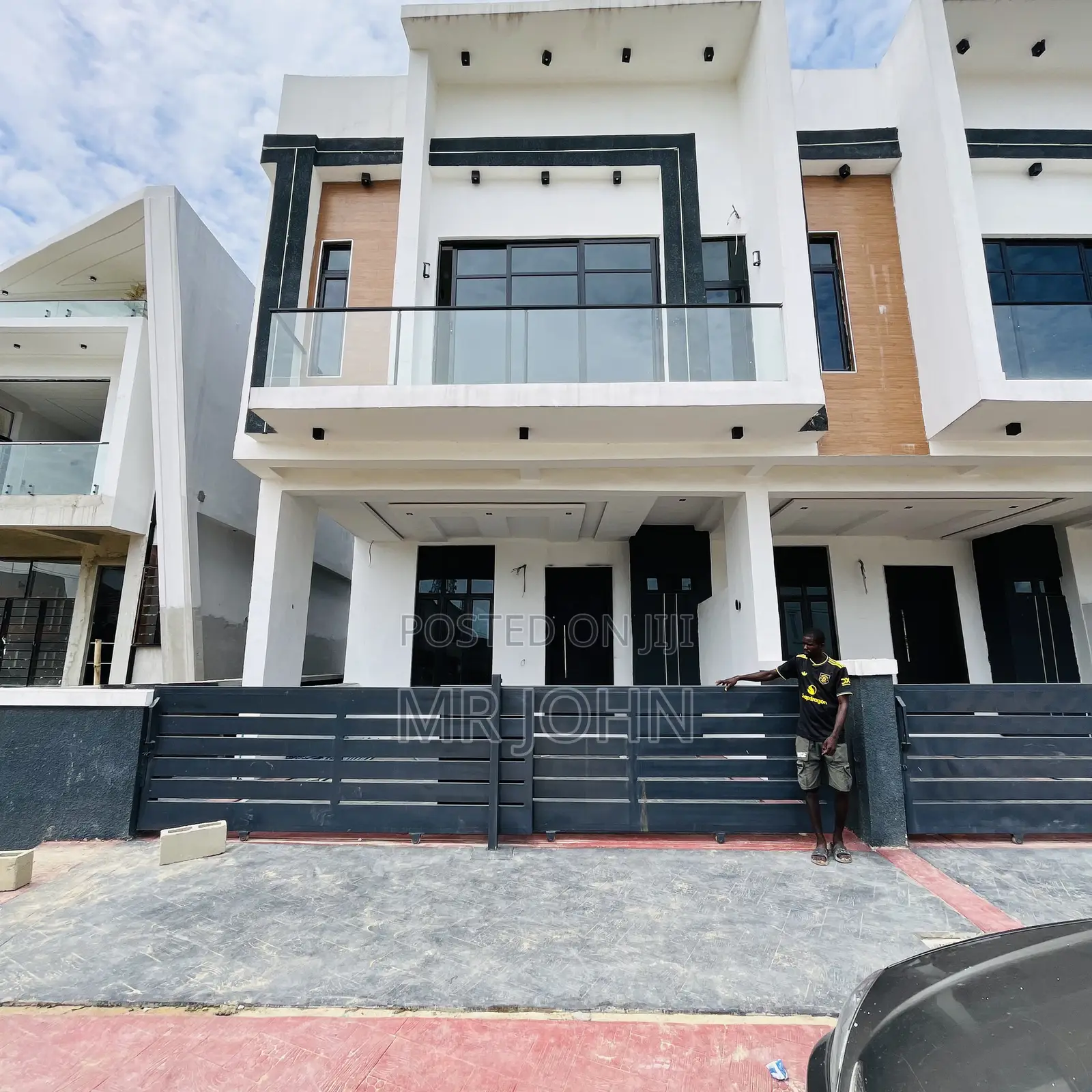 3bdrm House in Ikota Gra, Lekki for sale