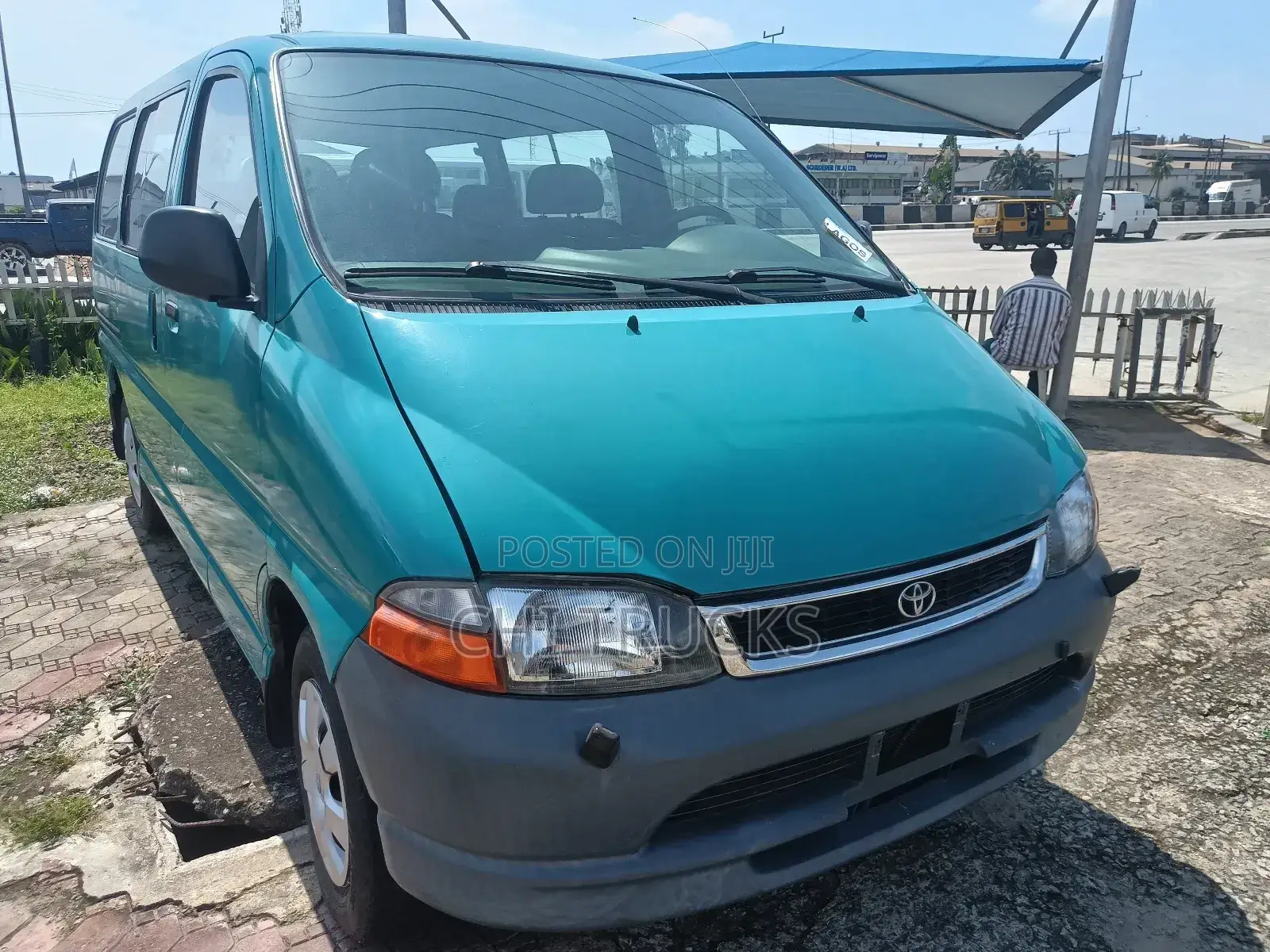 Toyota HiAce 2005 Green