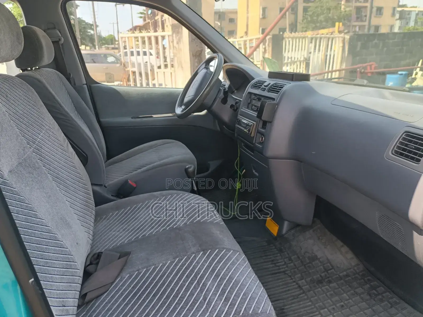 Toyota HiAce 2005 Green
