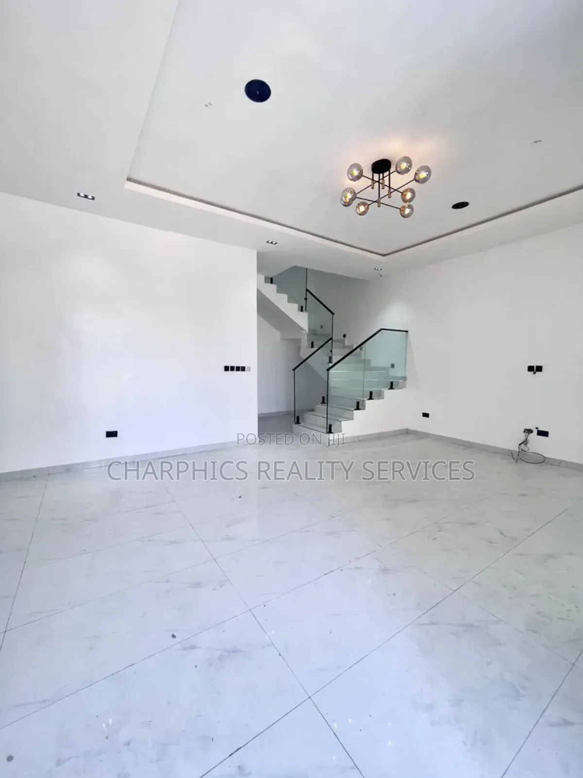 4bdrm Duplex in Lekki Phase 2 for sale