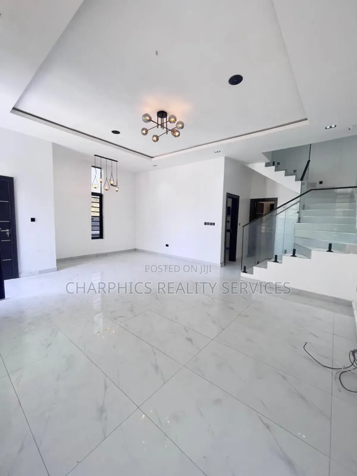 4bdrm Duplex in Lekki Phase 2 for sale