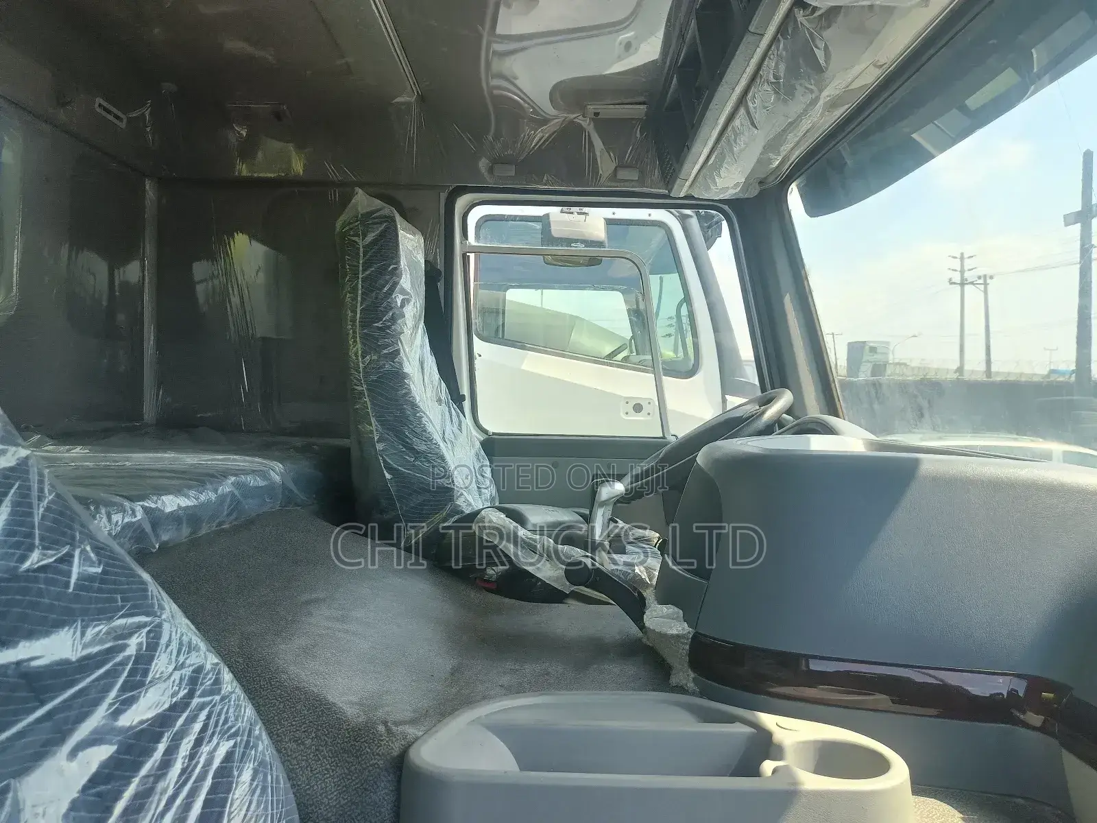 Howo Concrete Mixer 10tires (Extremely Clean)