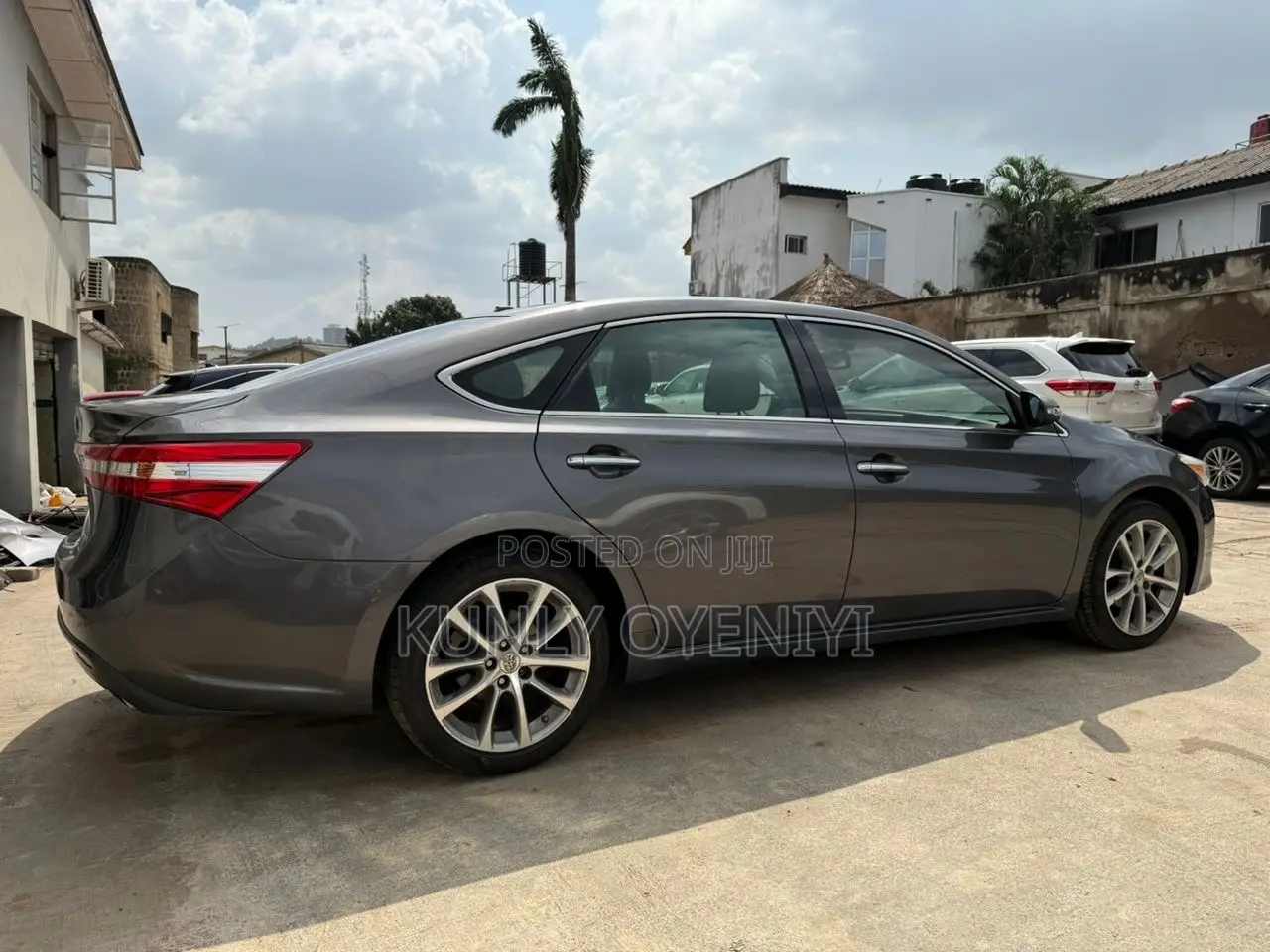 Toyota Avalon XLE Premium 4dr Sedan (3.5L 6cyl 6A) 2014 Gray