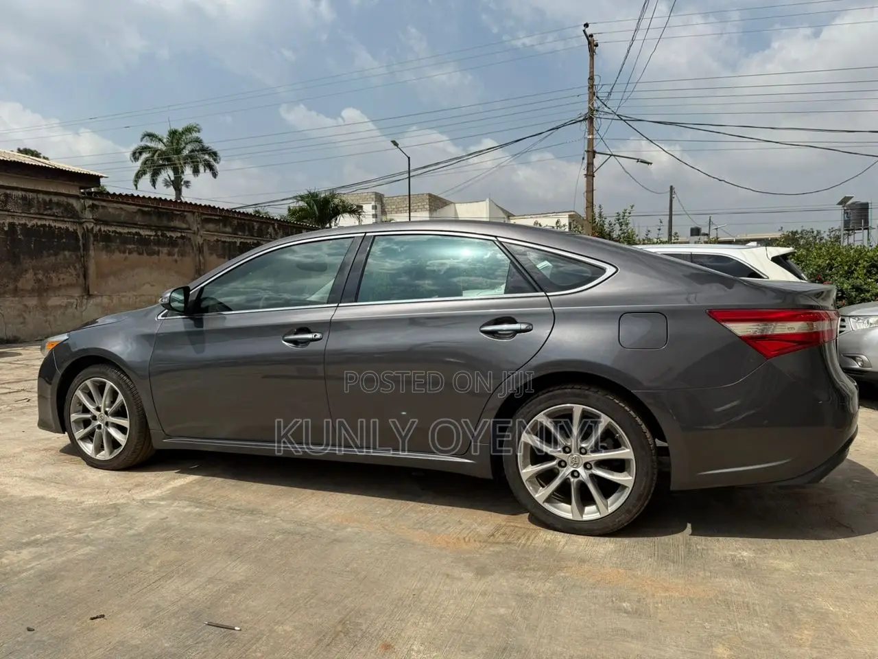 Toyota Avalon XLE Premium 4dr Sedan (3.5L 6cyl 6A) 2014 Gray