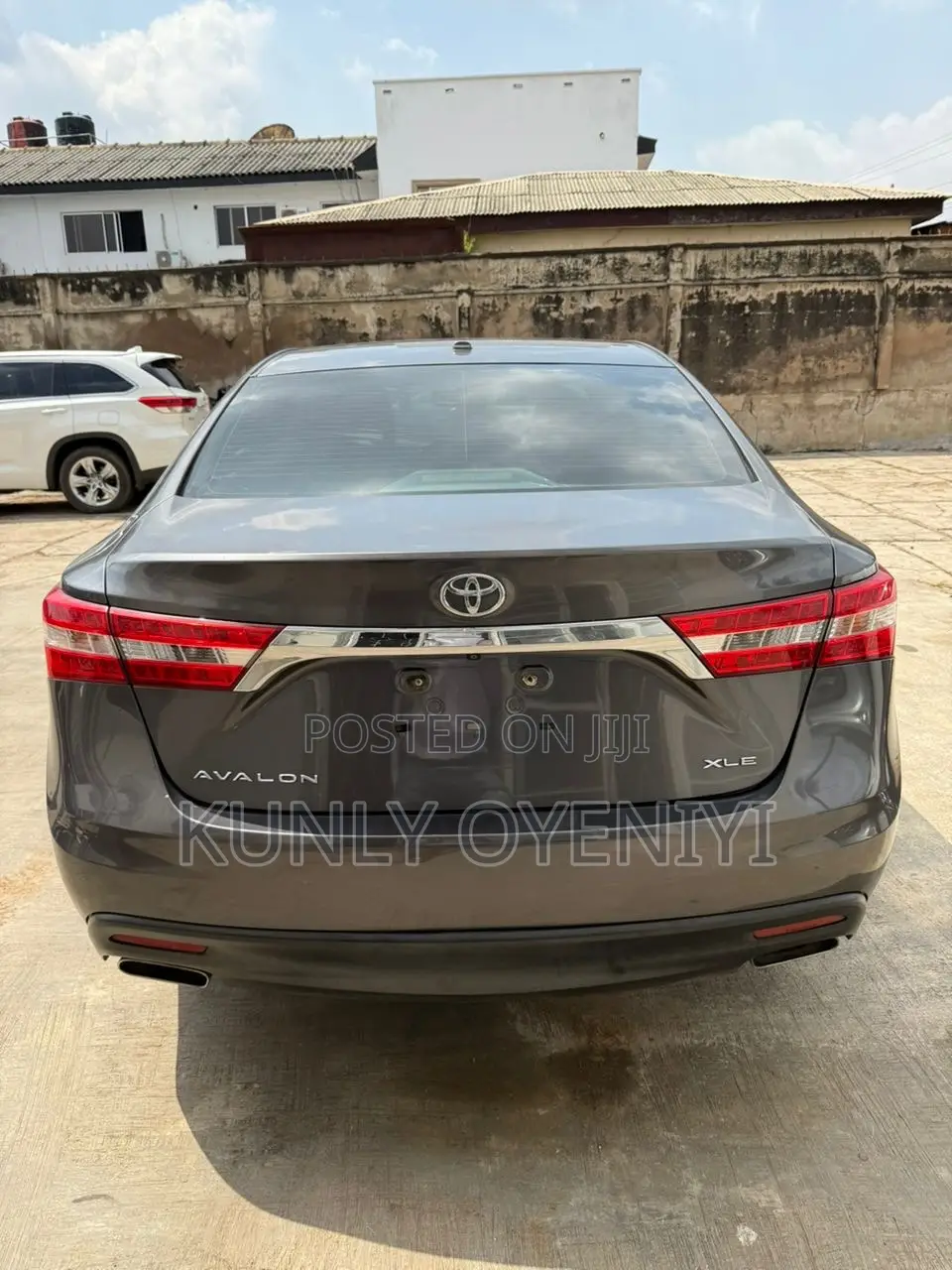 Toyota Avalon XLE Premium 4dr Sedan (3.5L 6cyl 6A) 2014 Gray