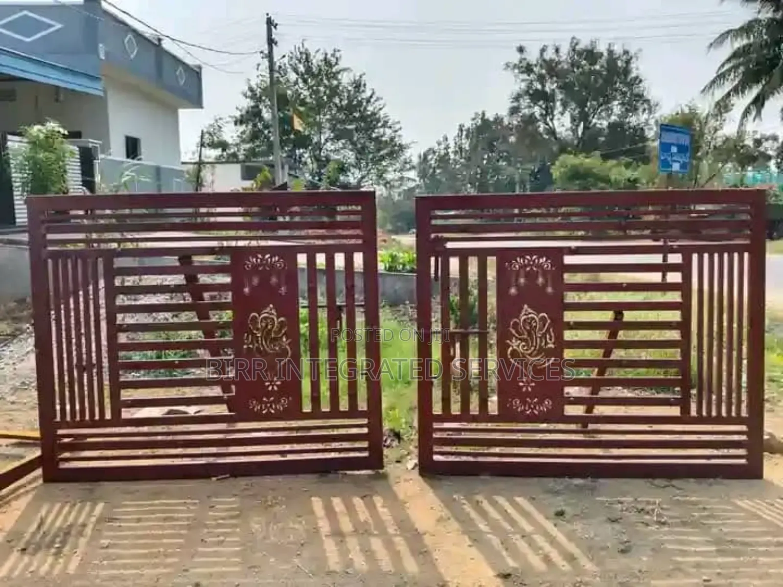 Gate, Gate Security House