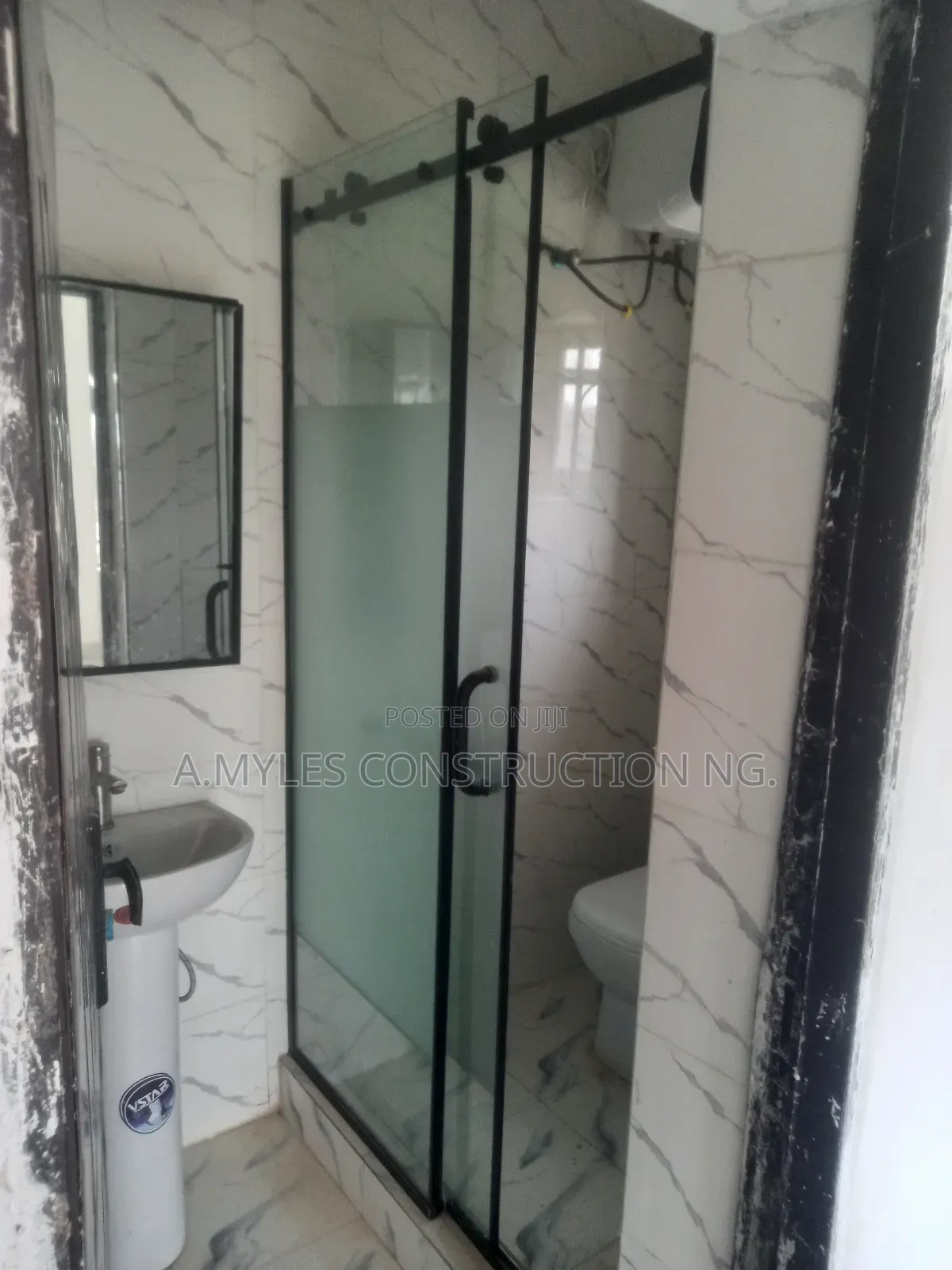 Black Shower Cubicles