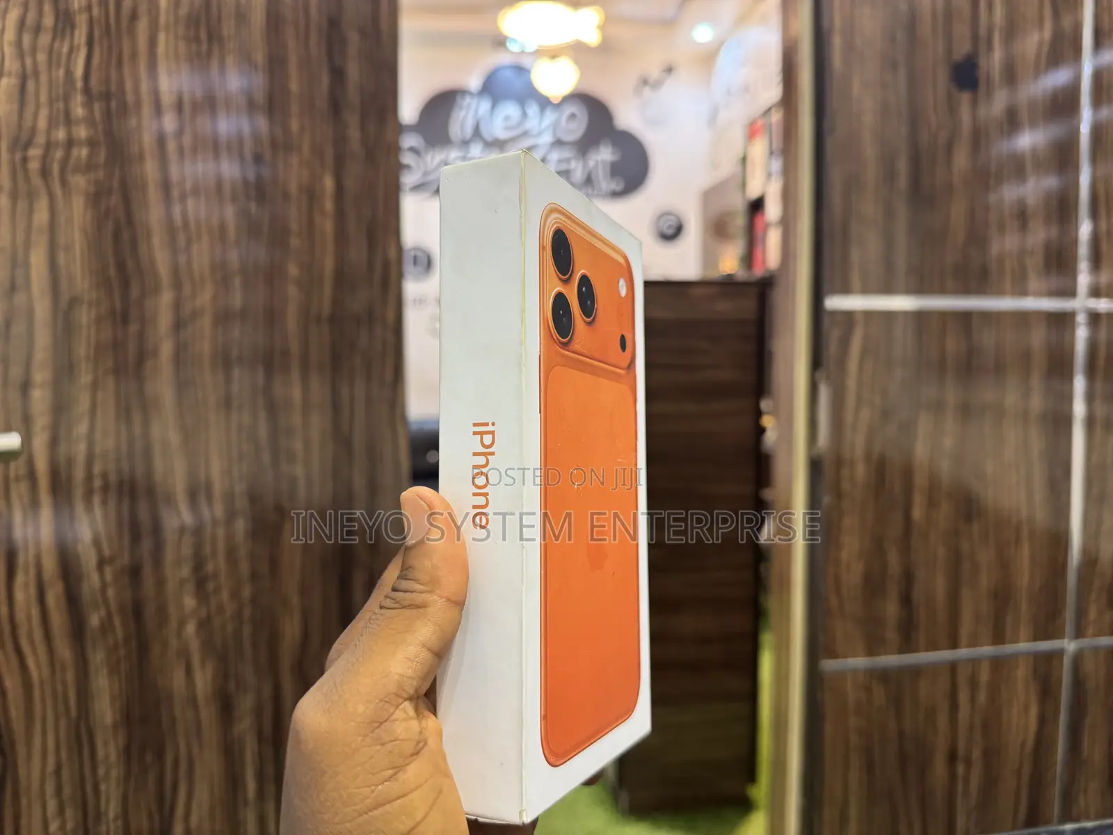 New Apple iPhone 17 Pro Max 256 GB Orange