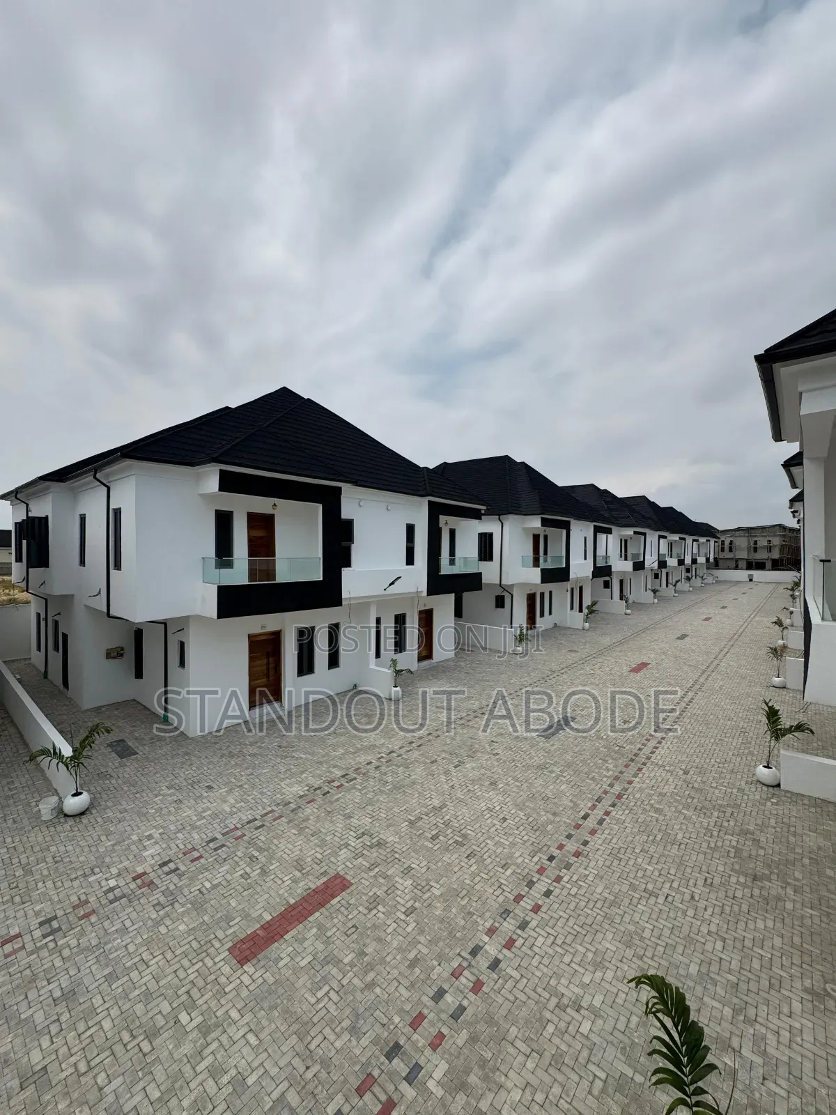 4bdrm Duplex in Inside An Estate By, Ikota for sale