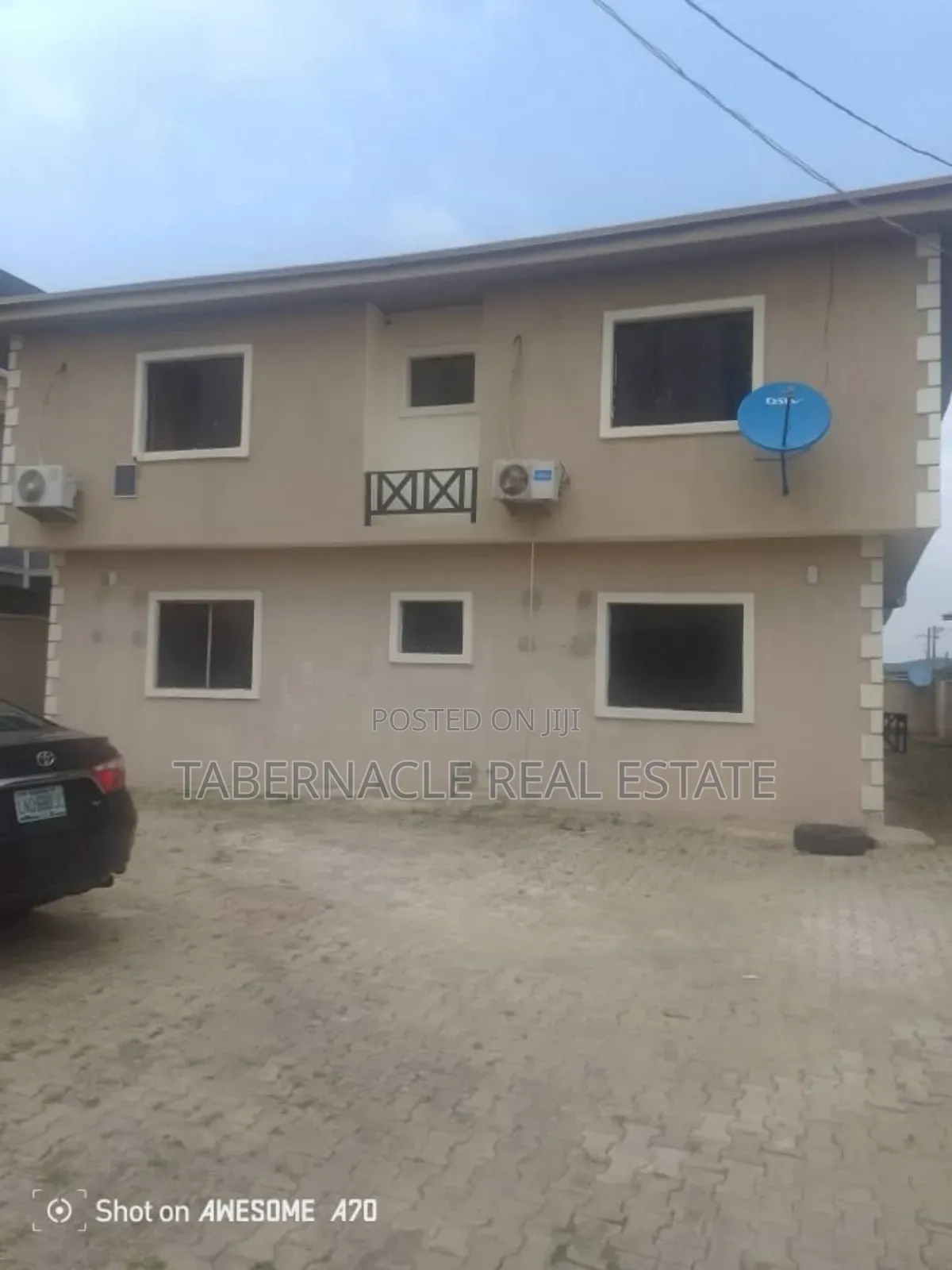 3bdrm Apartment in Alogba Estate,, Ebute for rent