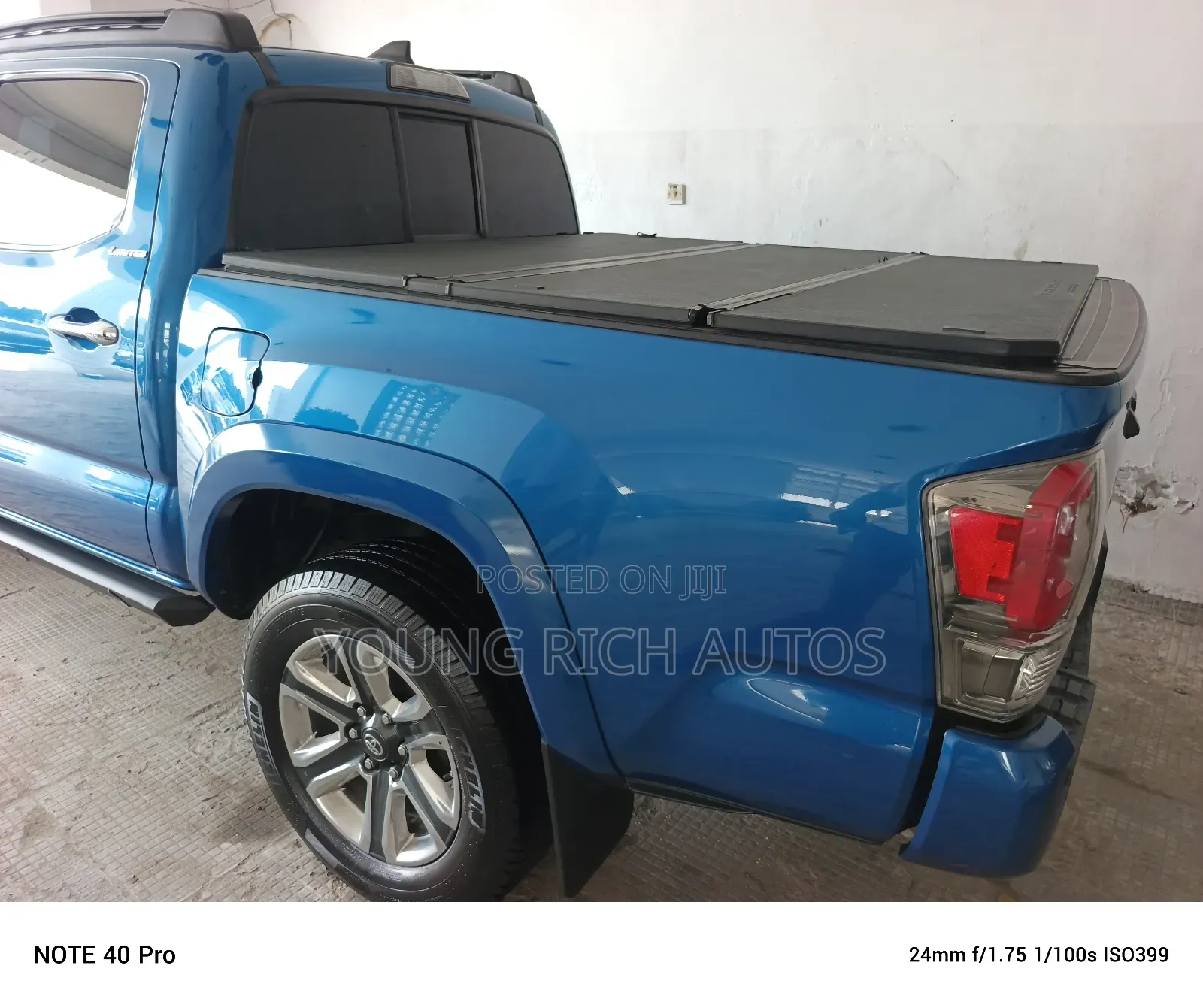 Toyota Tacoma 2018 Blue